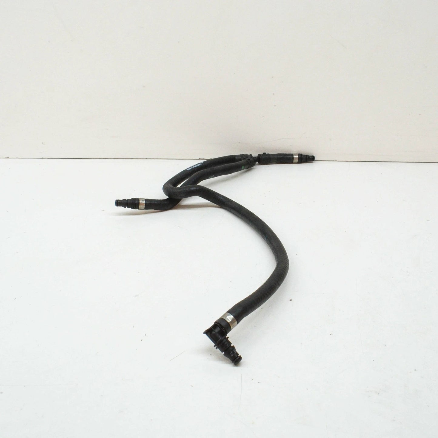 NEW MERCEDES-BENZ C W204 AMG VENTILATION PIPE A2045000372 ORIGINAL