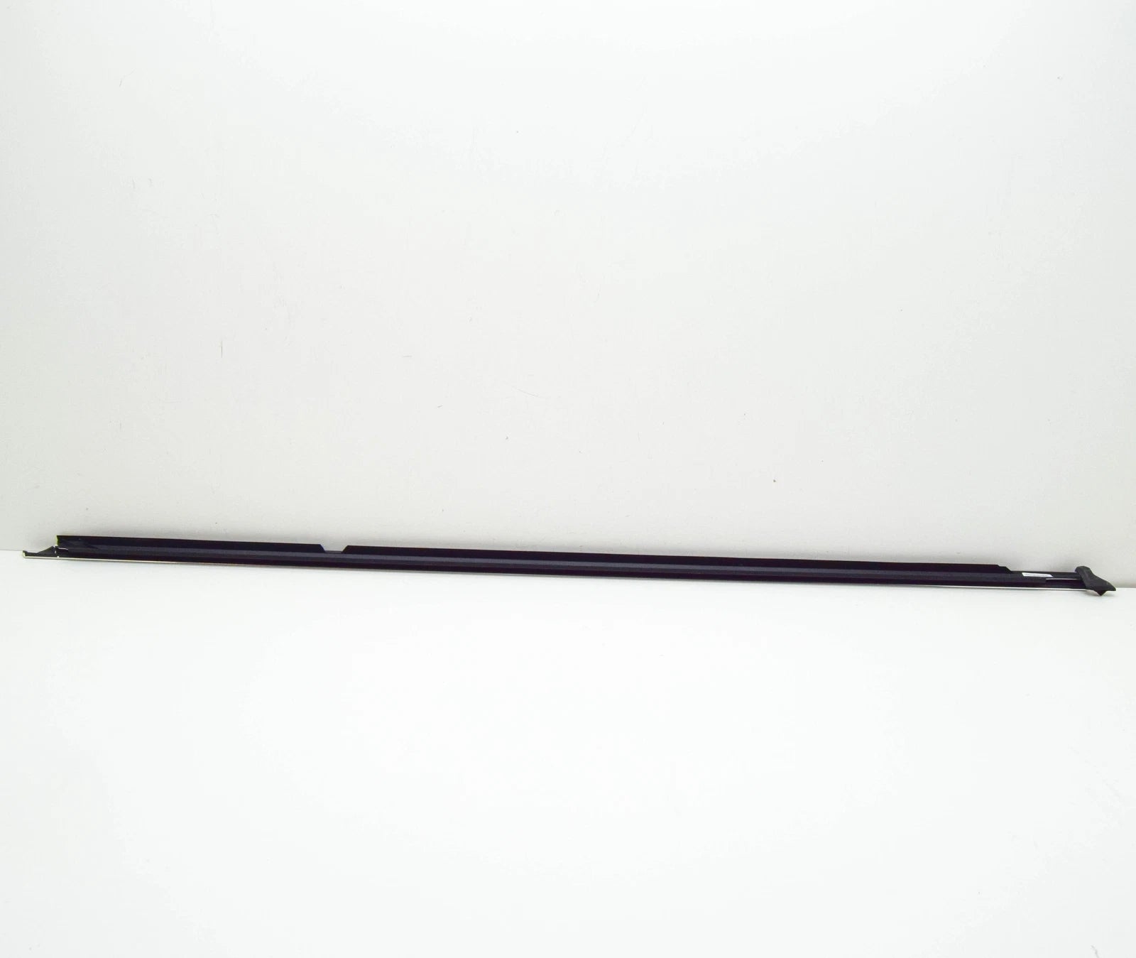 NEW VW PASSAT B8 3G REAR LEFT OUTER WINDOW APERTURE SEAL 3G5839475NVNH ORIGINAL