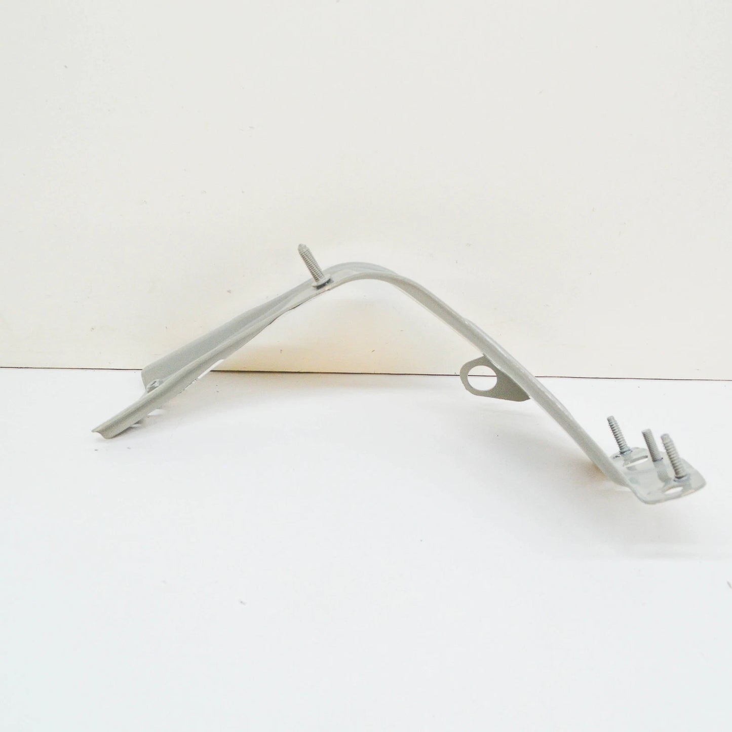 NEW VOLKSWAGEN BEETLE A5 FRONT FENDER LEFT MOUNTING BRACKET 5C5821135