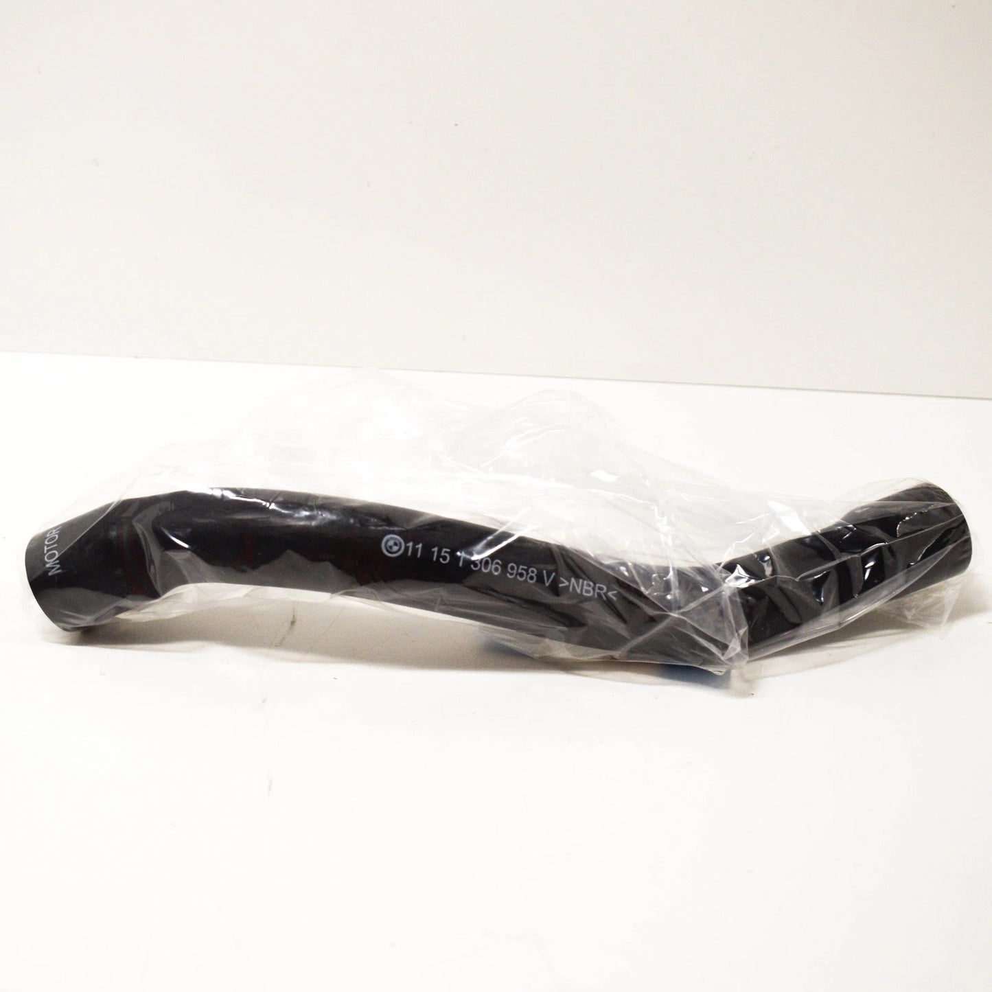 NEW BMW E23 E24 E28 ENGINE CRANKCASE VENT HOSE 11151306958 1306958 ORIGINAL