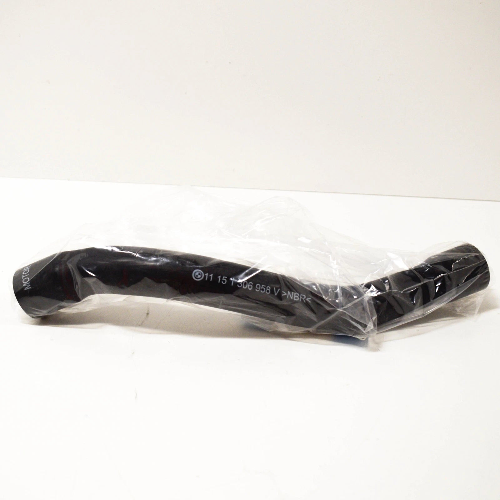 NEW BMW E23 E24 E28 ENGINE CRANKCASE VENT HOSE 11151306958 1306958 ORIGINAL