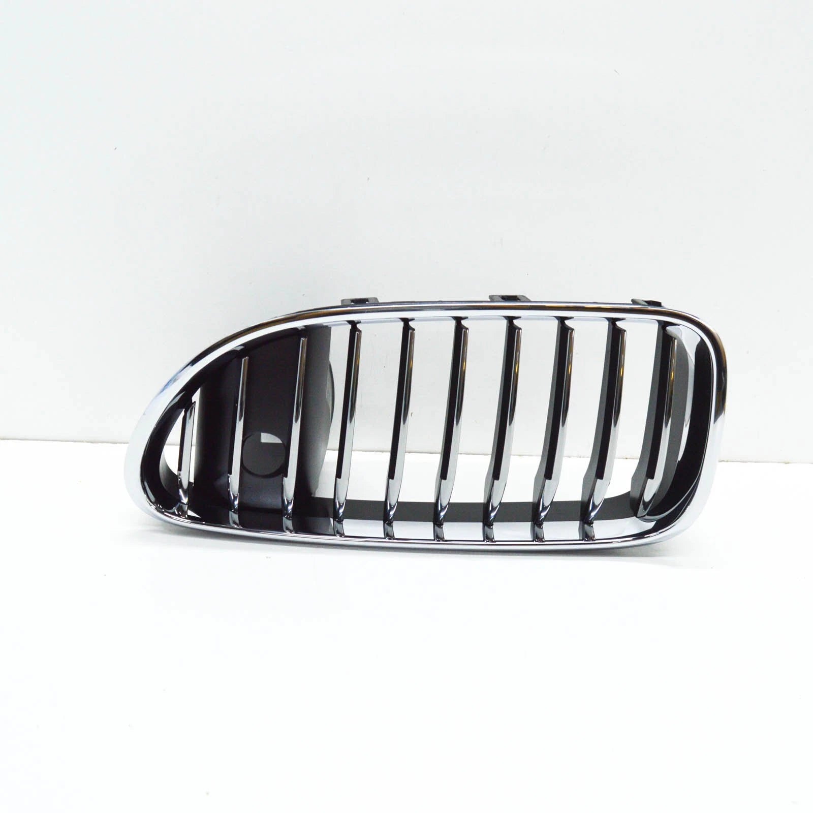 NEW BMW 6 F12 FRONT BUMPER LEFT SIDE RADIATOR GRILLE 51137212855 ORIGINAL