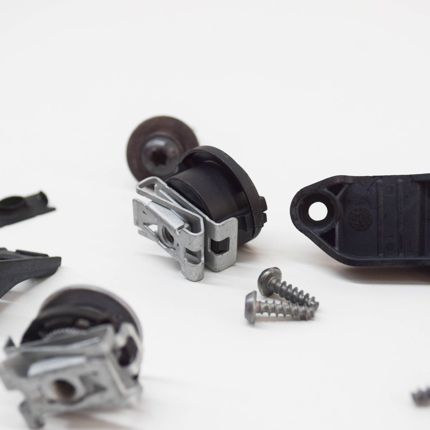 NEW VW GOLF MK7 FRONT RIGHT HEADLAMP HOUSING REPAIR KIT 5GE998226 ORIGINAL