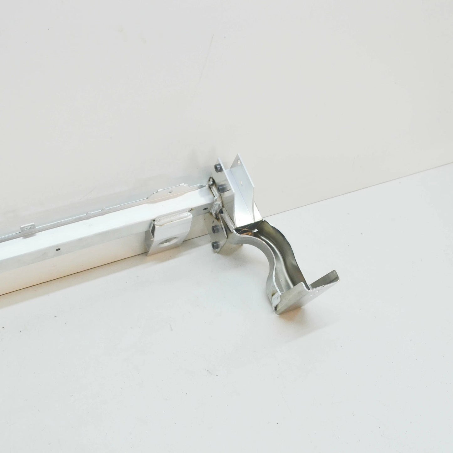 NEW MERCEDES-BENZ B-CLASS W246 FRONT REINFORCEMENT BAR A2466200019