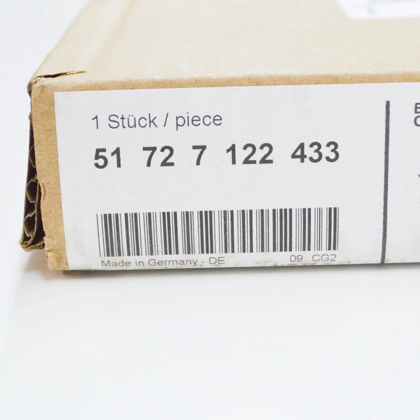 NEW BMW 5 E60 FRONT DOOR PROTECTION SEAL 51727122433 7122433 2007 ORIGINAL