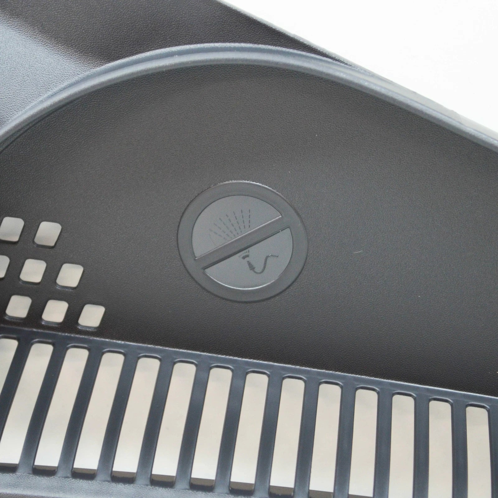 NEW VW POLO AW FRONT WINDSHIELD WIPER COWL LEFT TRIM LHD 2G1819403G9B9 ORIGINAL