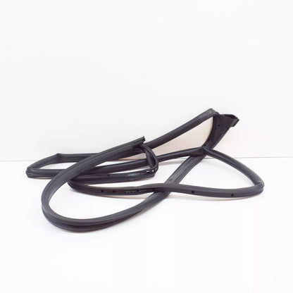 NEW MERCEDES-BENZ C-CLASS W203 FRONT LEFT DOOR SEAL A2037202178 ORIGINAL