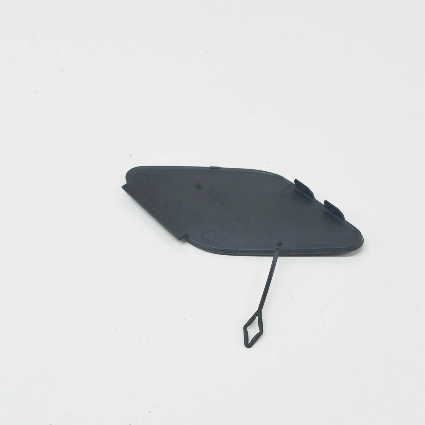 NEW BMW F90 FRONT BUMPER TOW EYE COVER 51118746626 8746626 ORIGINAL