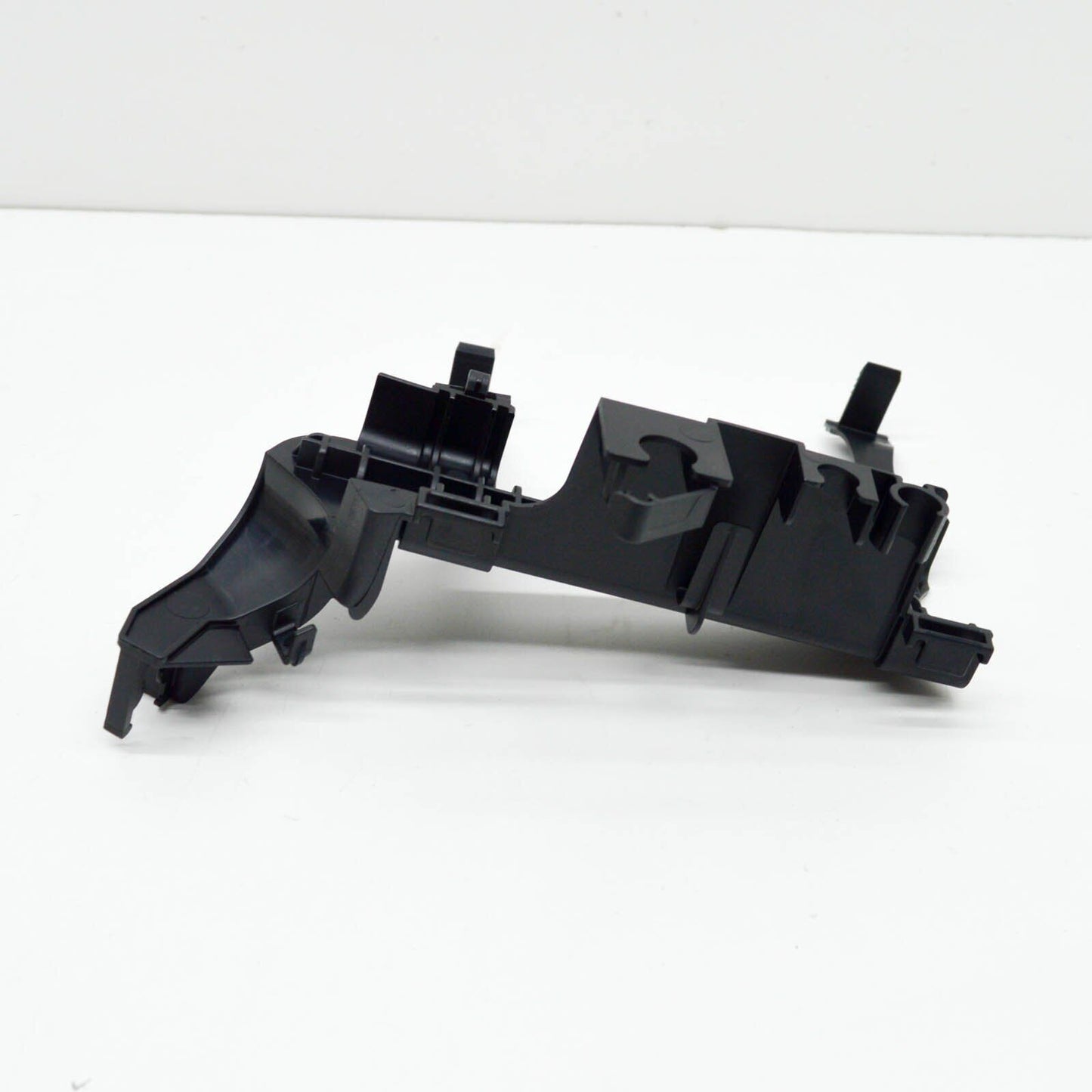 NEW MERCEDES-BENZ E W213 FRONT AXLE LEFT CABLE DUCT A2135467100 ORIGINAL