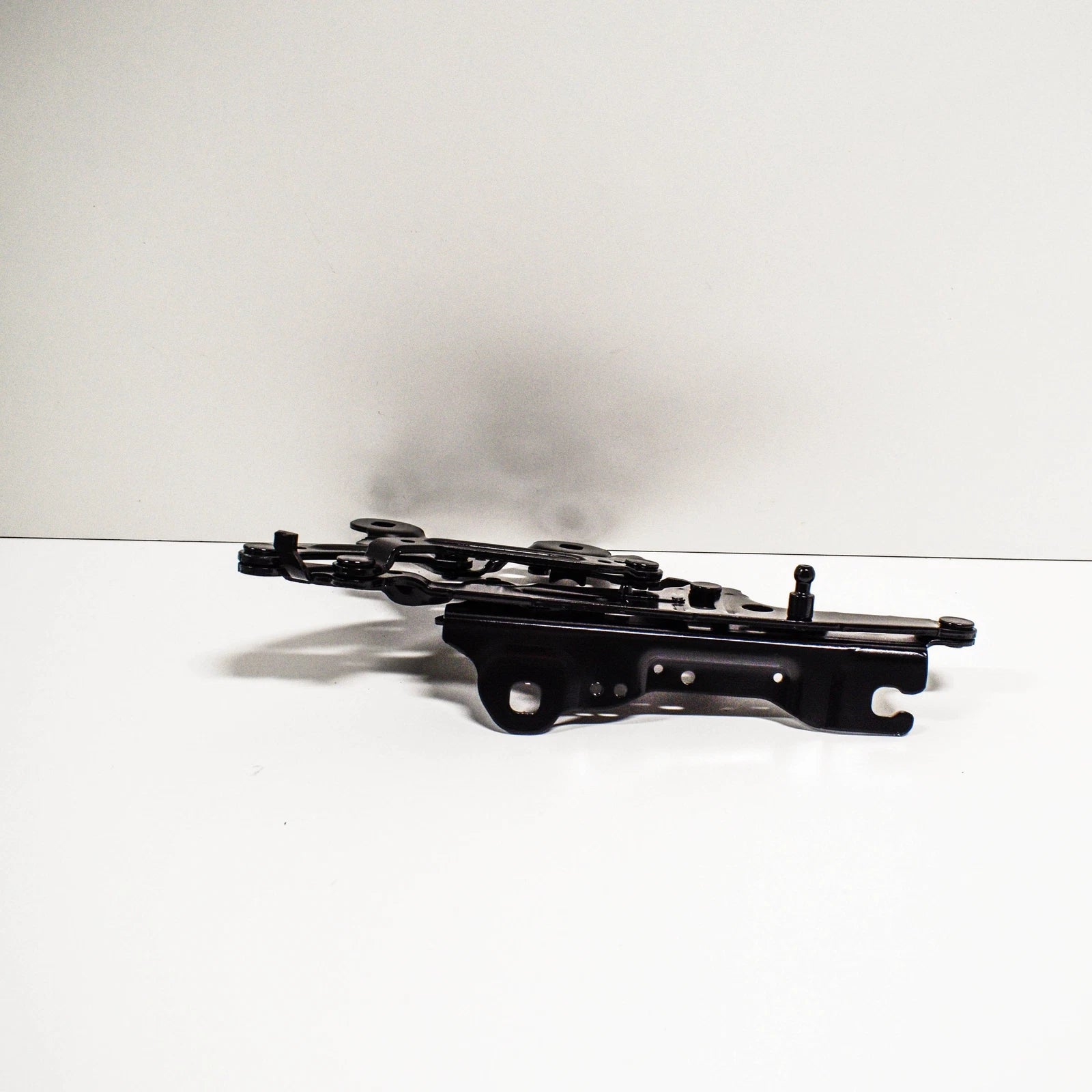 NEW BMW X1 F48 FRONT BONNET HOOD LEFT SIDE HINGE 41007427125 ORIGINAL