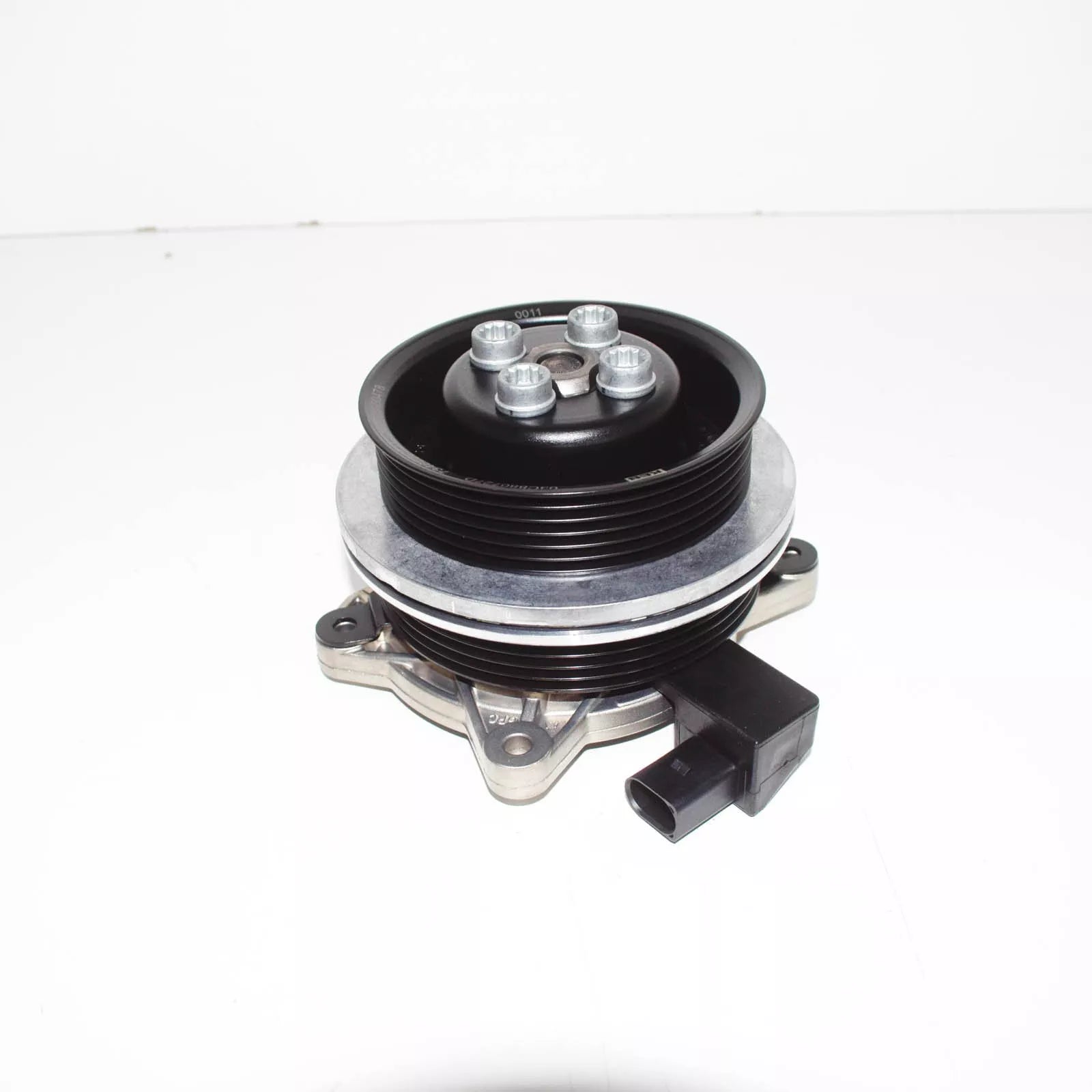 NEW AUDI A1 8X WATER PUMP 03C121004J ORIGINAL