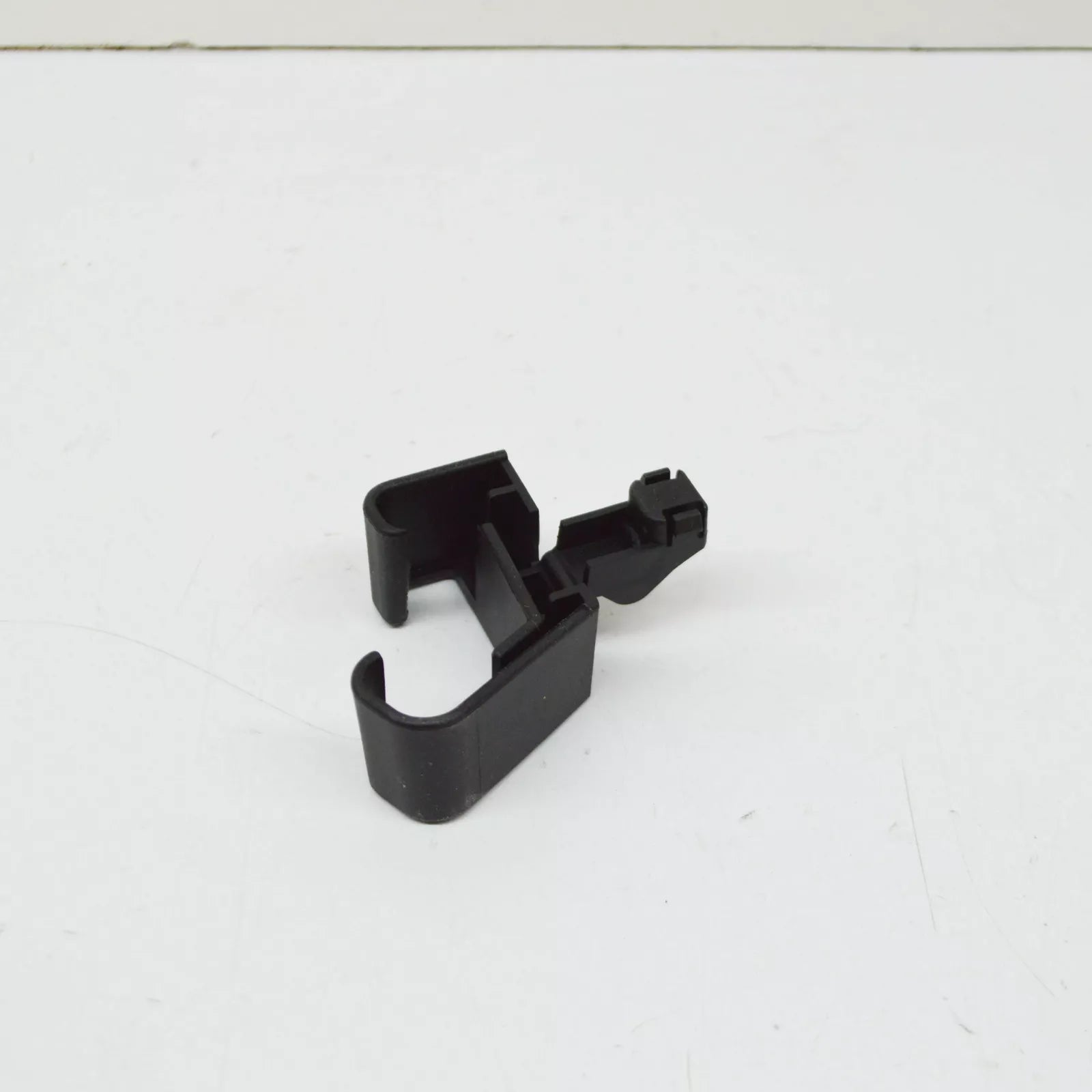 NEW AUDI A3 8P FRONT RIGHT SEAT REAR OUTER GUIDE RAIL TRIM 8P0881477B01C