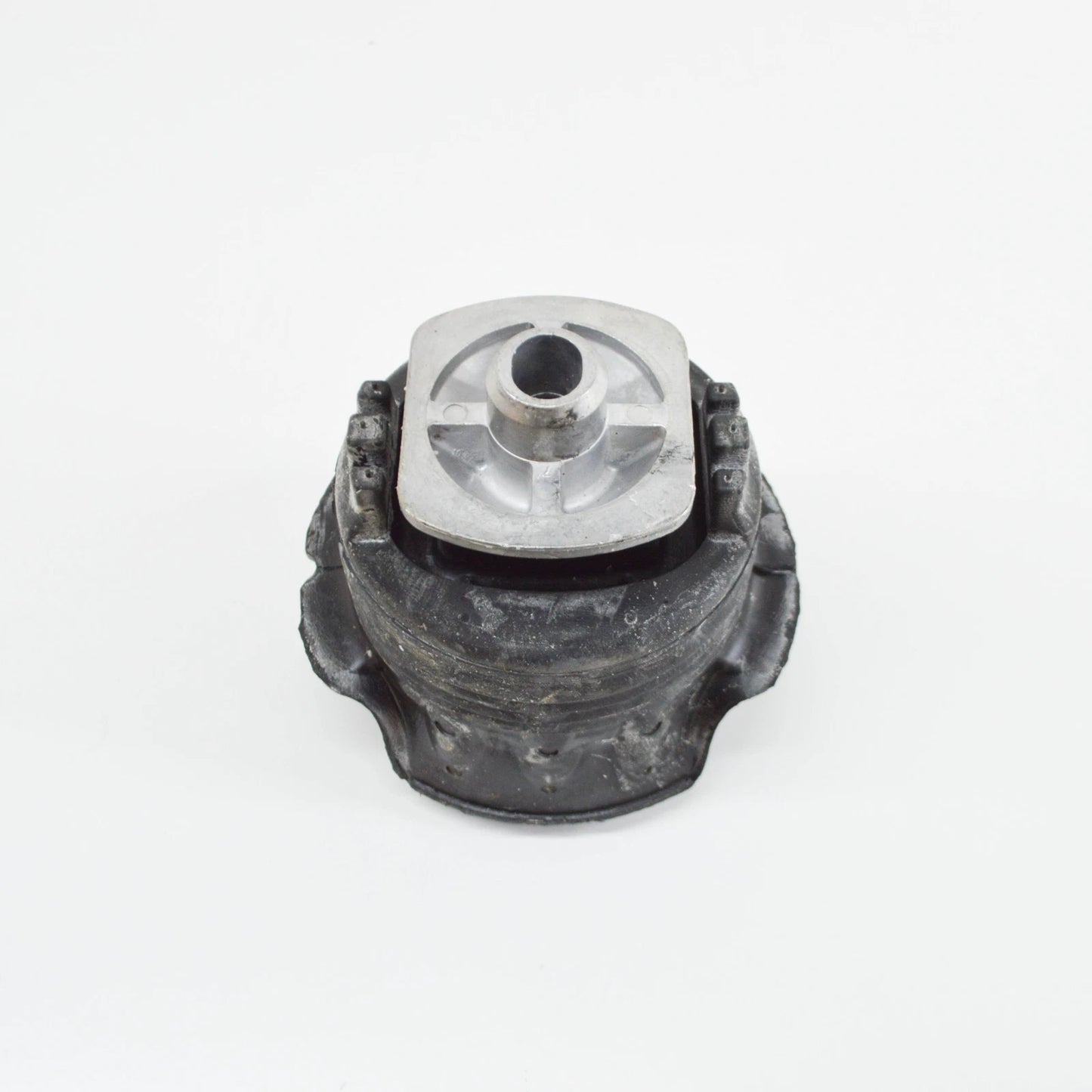 NEW MB S W221 REAR SUBFRAME MOUNTING RUBBER BUSHING A2213511642 ORIGINAL