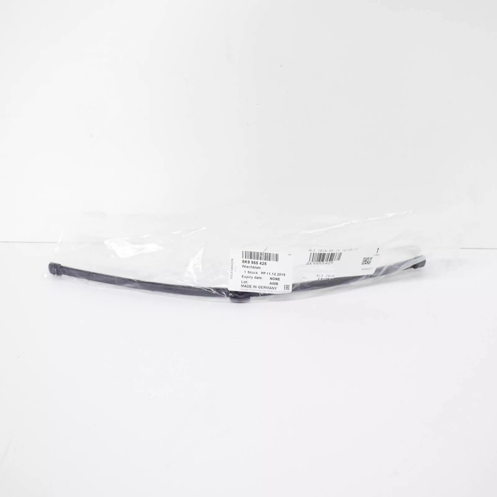 NEW AUDI Q3 8U REAR WIPER BLADE 8K9955425 ORIGINAL
