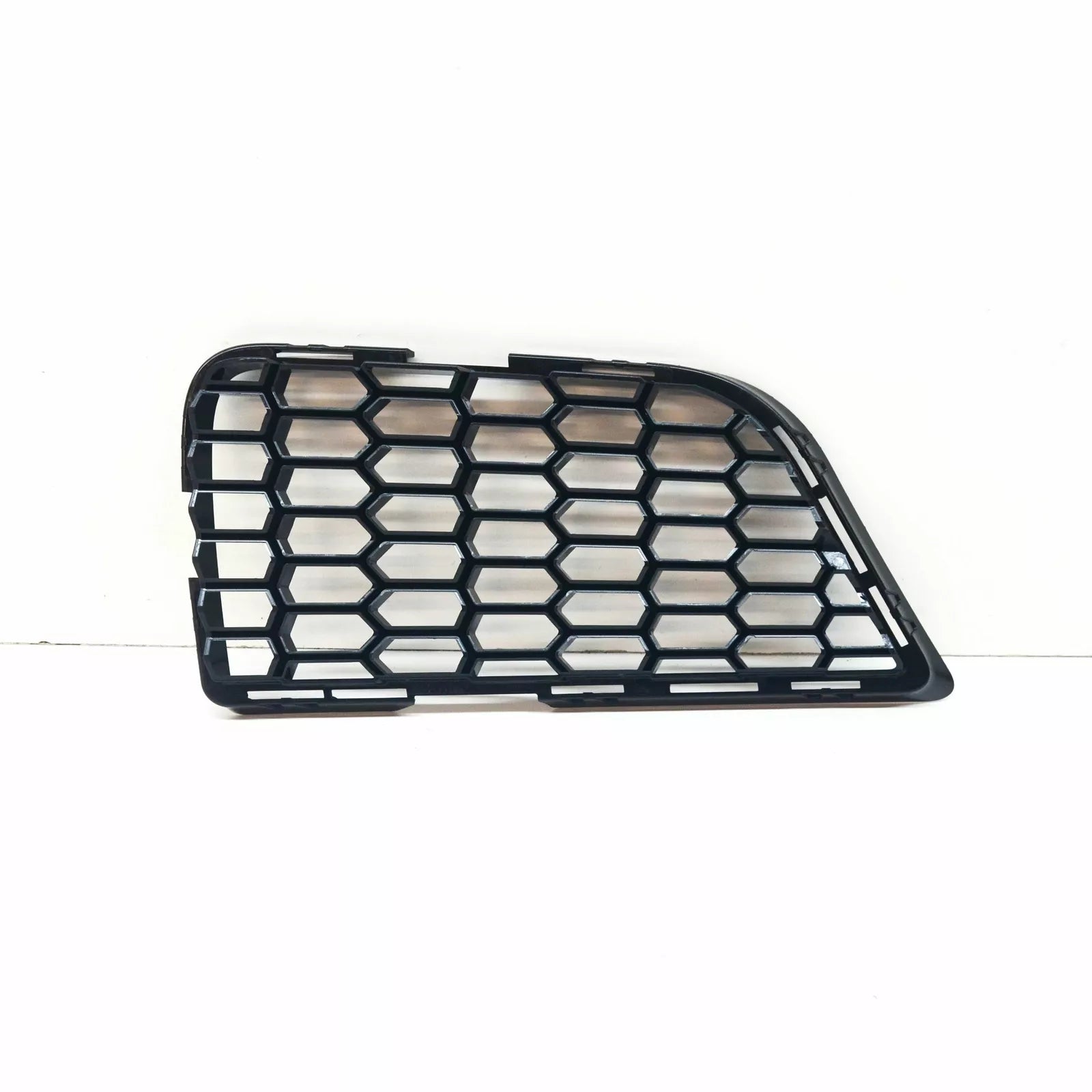NEW BMW M5 F90 M FRONT BUMPER RIGHT OPEN AIR GRILLE 51118065318 ORIGINAL