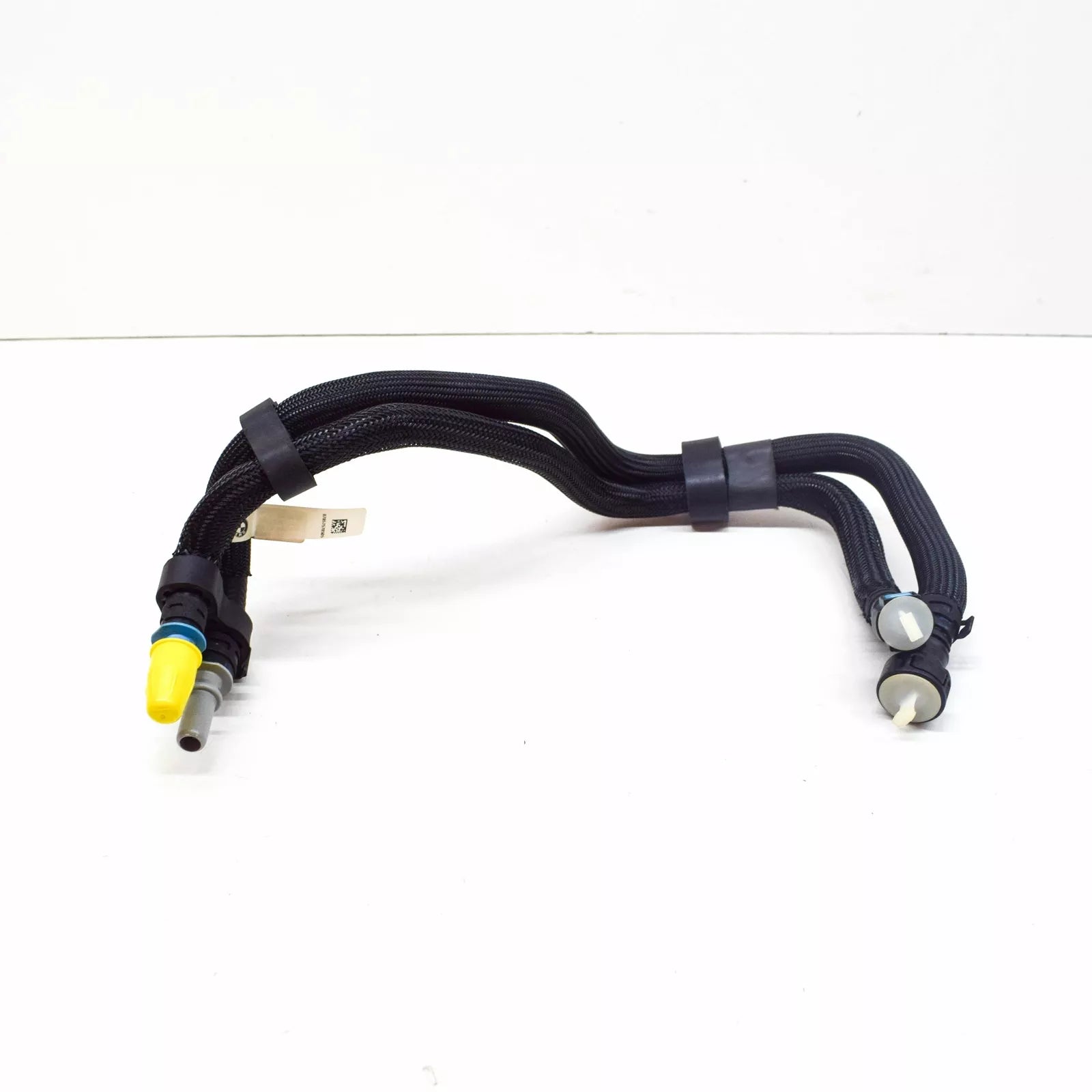 NEW BMW 7 G11 G12 ENGINE COMPARTMENT FUEL LINE 13538575785 ORIGINAL