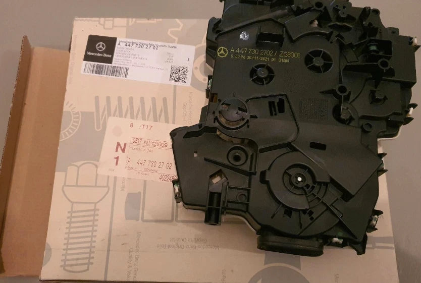 NEW MERCEDES-BENZ VITO W447 REAR SLIDING DOOR LOCK A4477302702 ORIGINAL