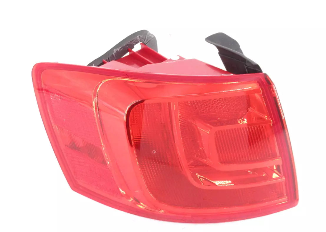 NEW VOLKSWAGEN JETTA A6 REAR LEFT OUTER TAILLIGHT 5C6945095D