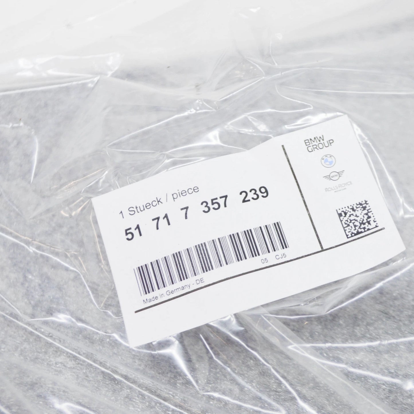 NEW BMW 7 G11,G12 FRONT WIPER COWL PANEL COVER 51717357239 7357239 ORIGINAL