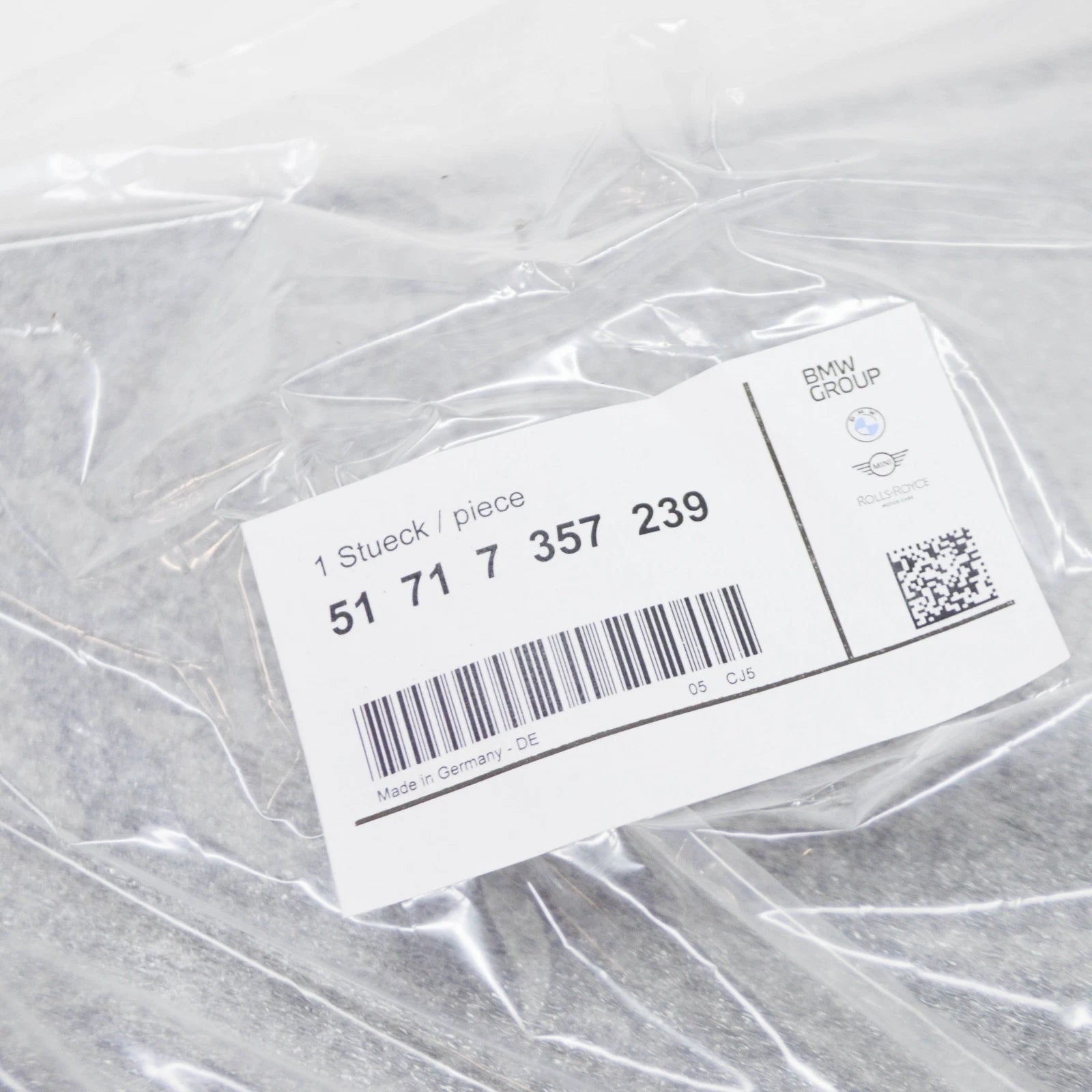 NEW BMW 7 G11,G12 FRONT WIPER COWL PANEL COVER 51717357239 7357239 ORIGINAL