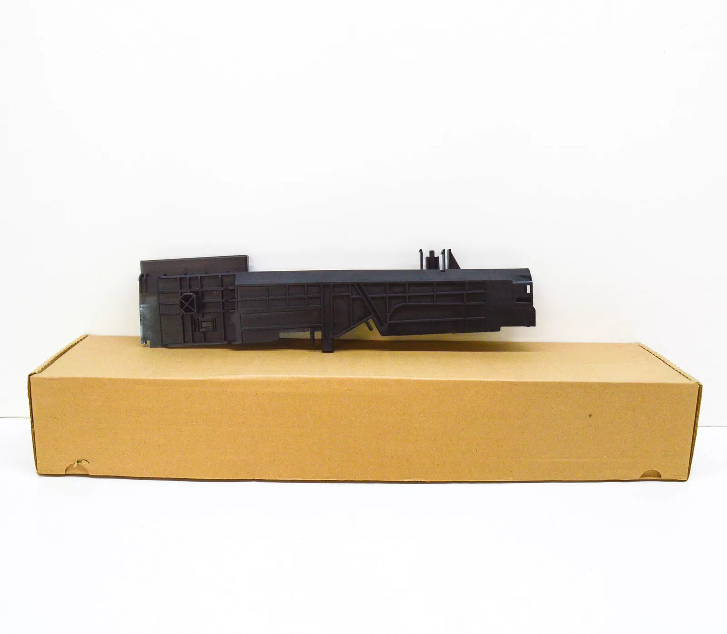 NEW BMW 2 F22 INTERCOOLER LEFT SIDE BRACKET CARRIER 17117600536 7600536 ORIGINAL