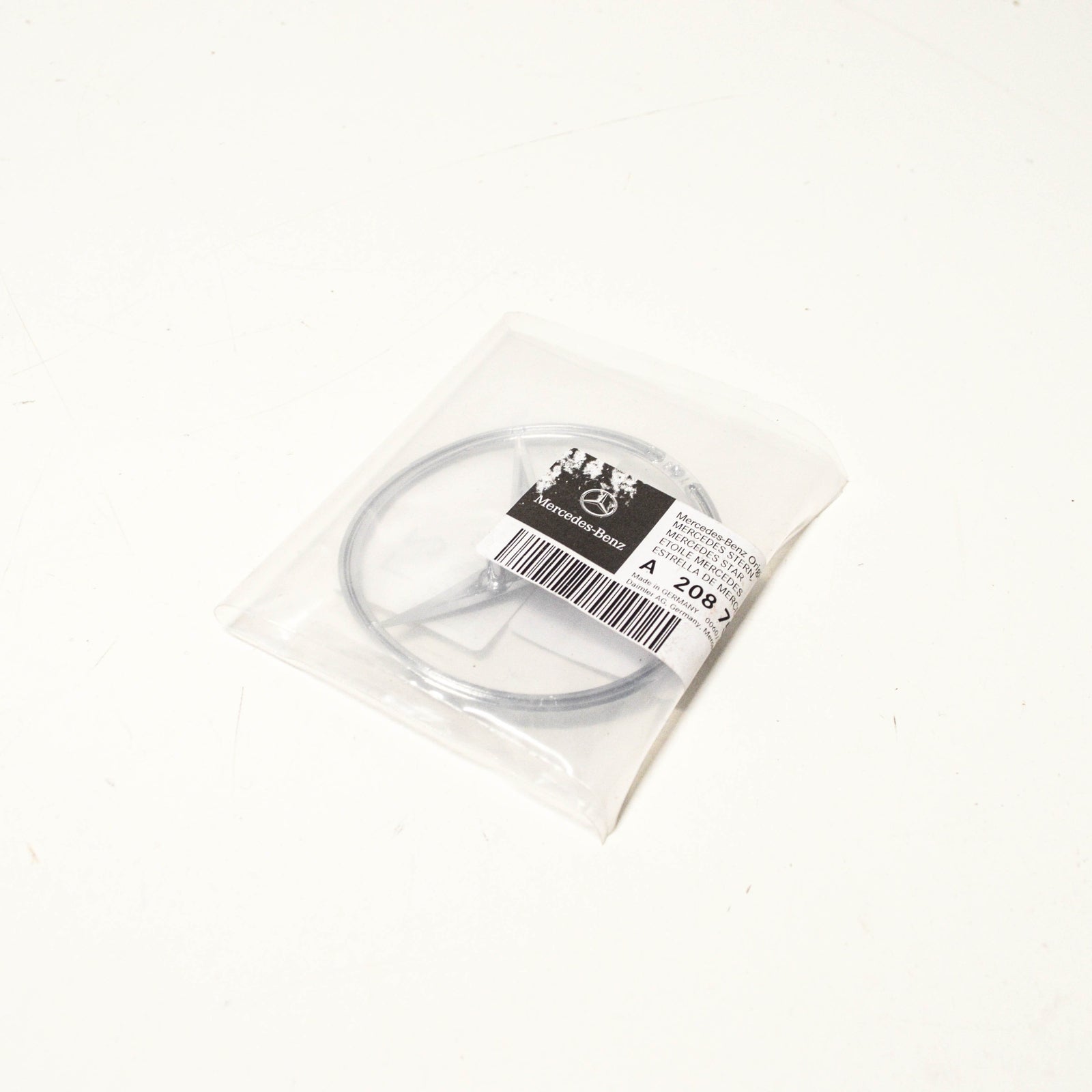 NEW MERCEDES-BENZ CLK C208 TRUNK LID BADGE EMBLEM A2087580058 2001 ORIGINAL