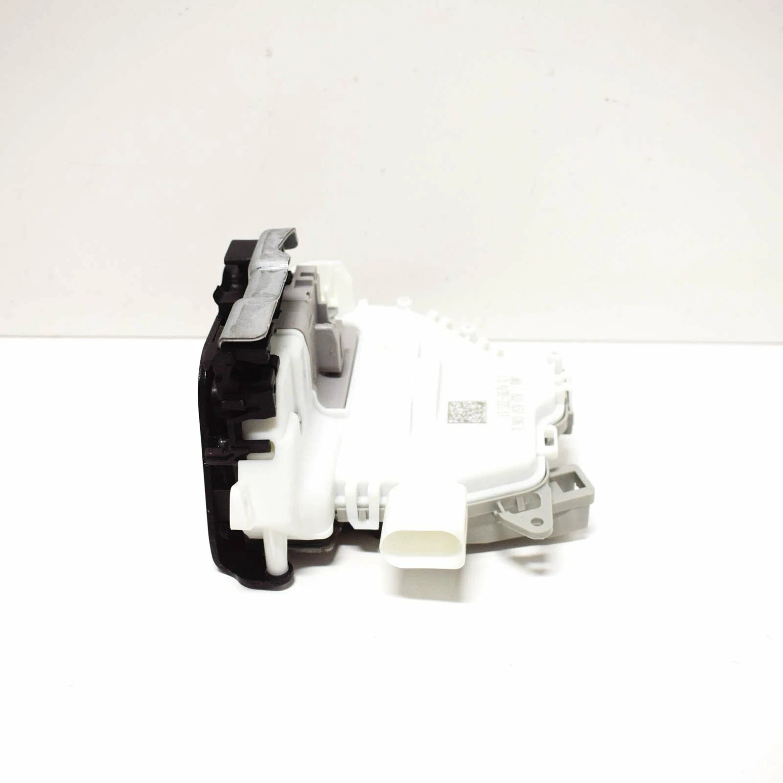 NEW AUDI A4 B8 FRONT RIGHT DOOR LOCK RHD 8J2837016E ORIGINAL