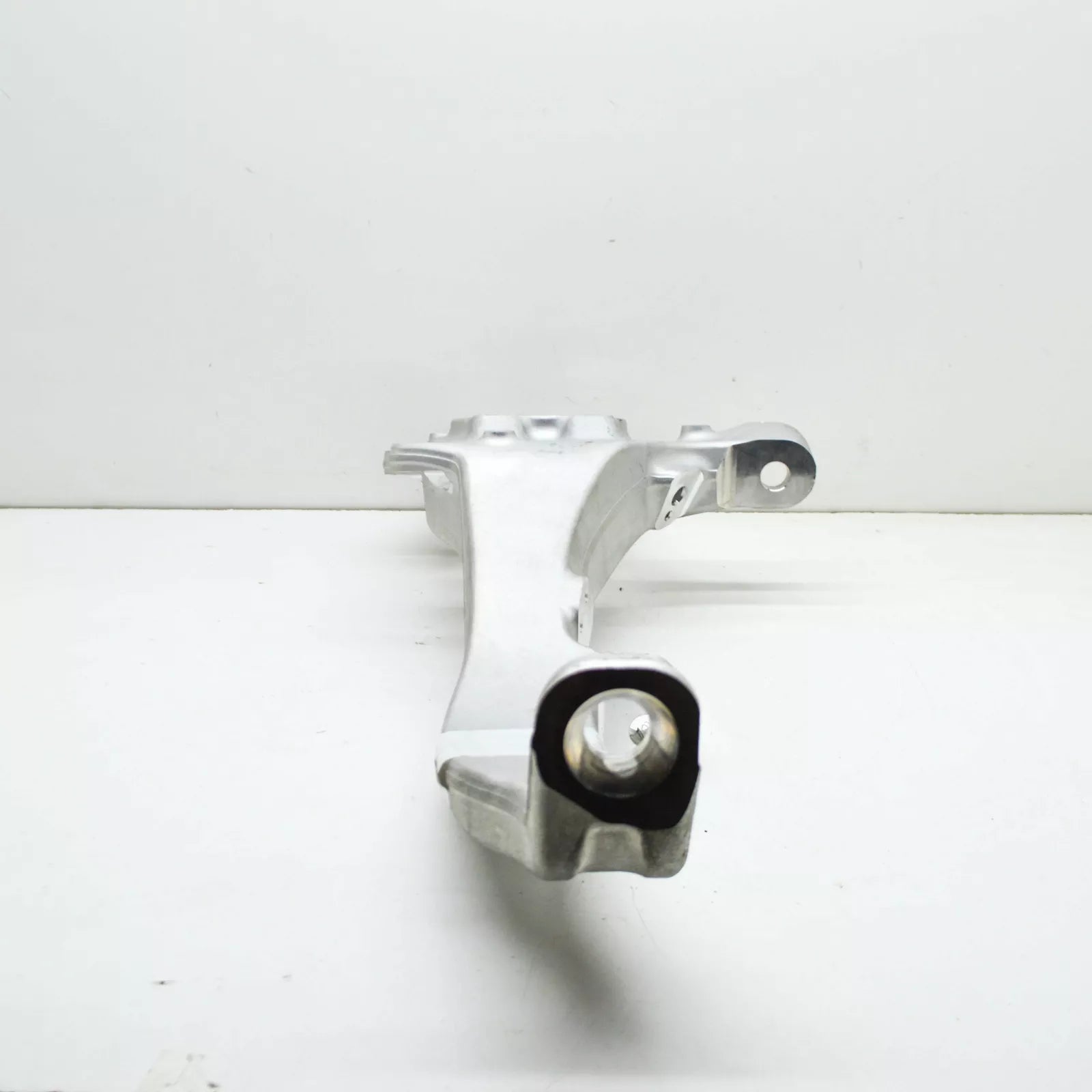 NEW MB GLE W167 AMG FRONT LEFT WHEEL HUB SPINDLE KNUCKLE A1673323500 ORIGINAL