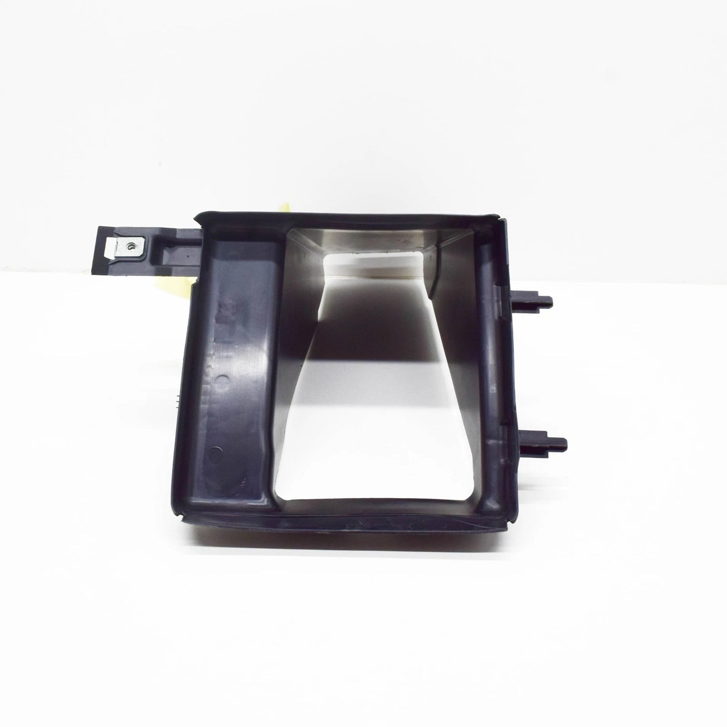 NEW BMW 7 G11, G12 LEFT RADIATOR SUPPORT AIR DUCT 51748073953 8073953 ORIGINAL