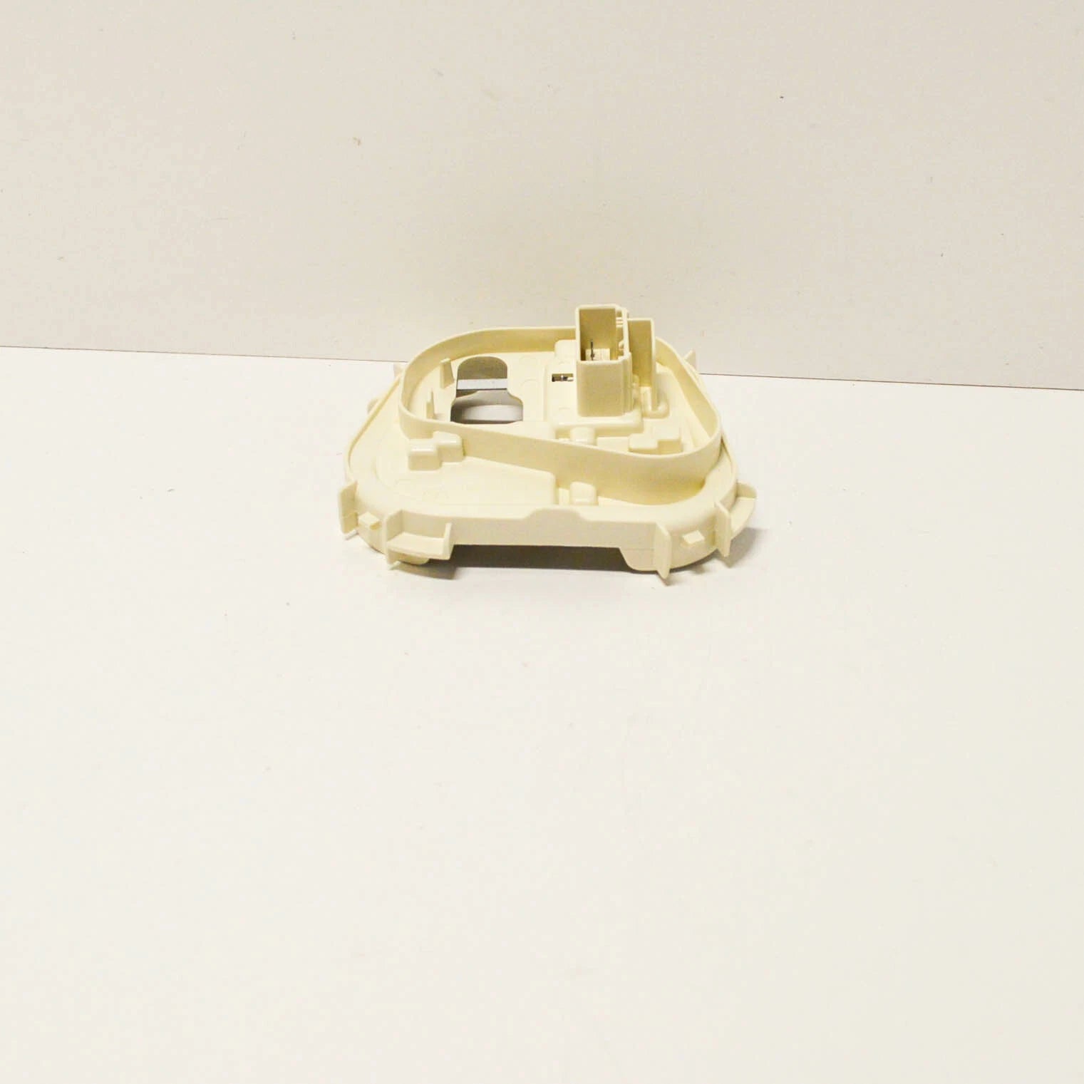 VOLKSWAGEN TOURAN 5T1 REAR RIGHT TAILLIGHT BULB SOCKET 5TA945258 NEW