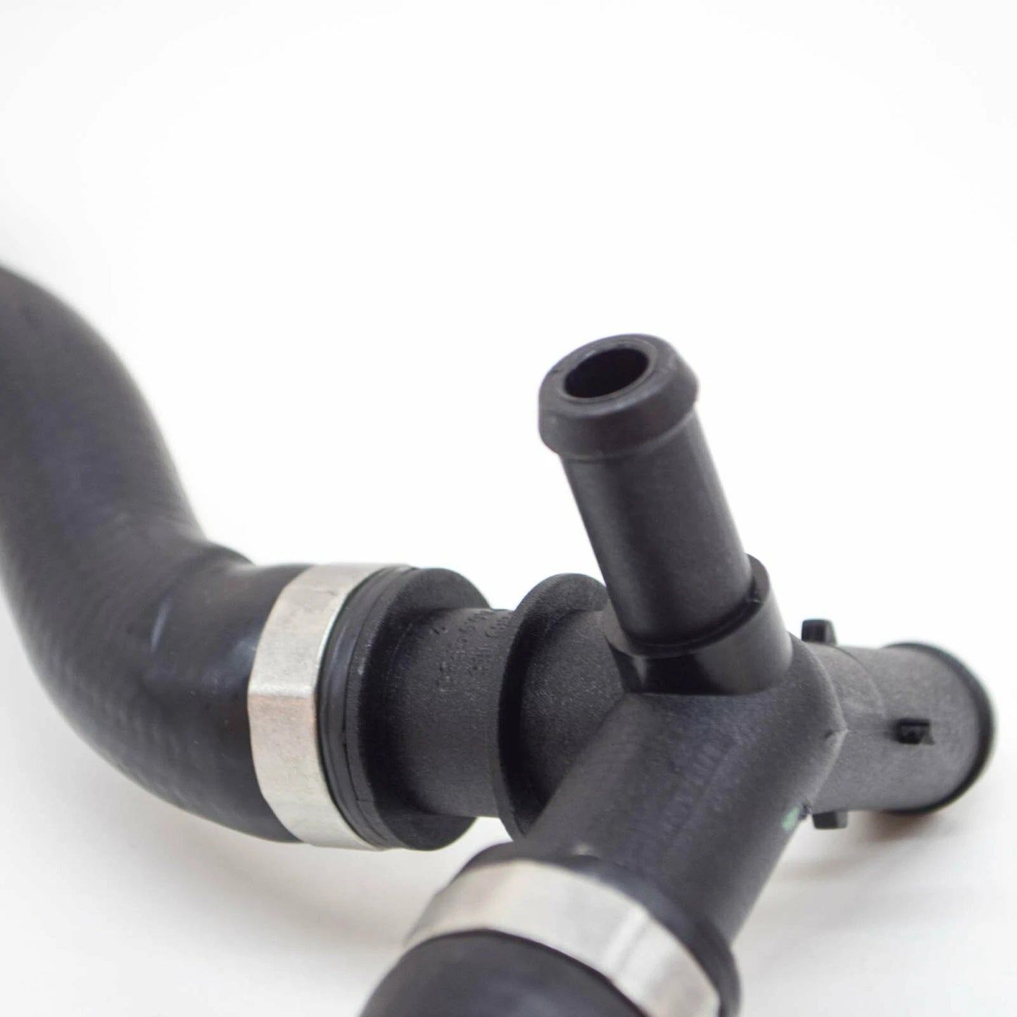 NEW BMW F45 F46 F48 F49 TURBOCHARGER HEAT EXCHANGER LINE 7617377 17127617377