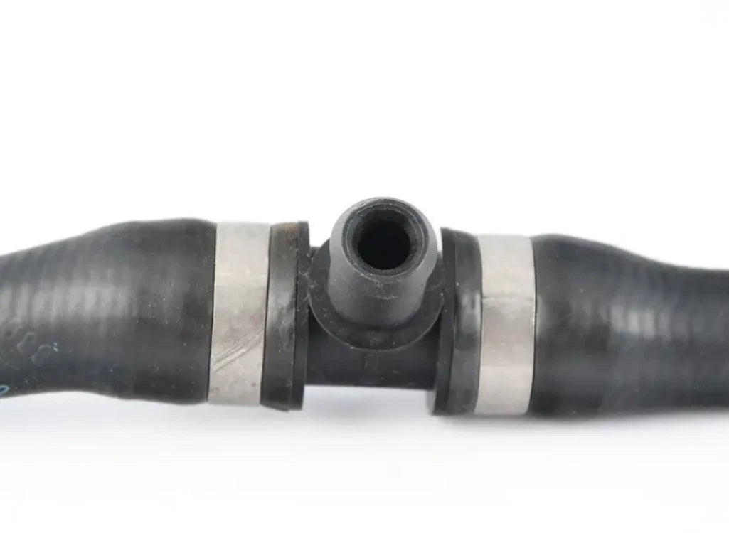 NEW BMW X6 E71, E72 THERMOSTAT INLET WATER HOSE 11537589949 7589949 ORIGINAL