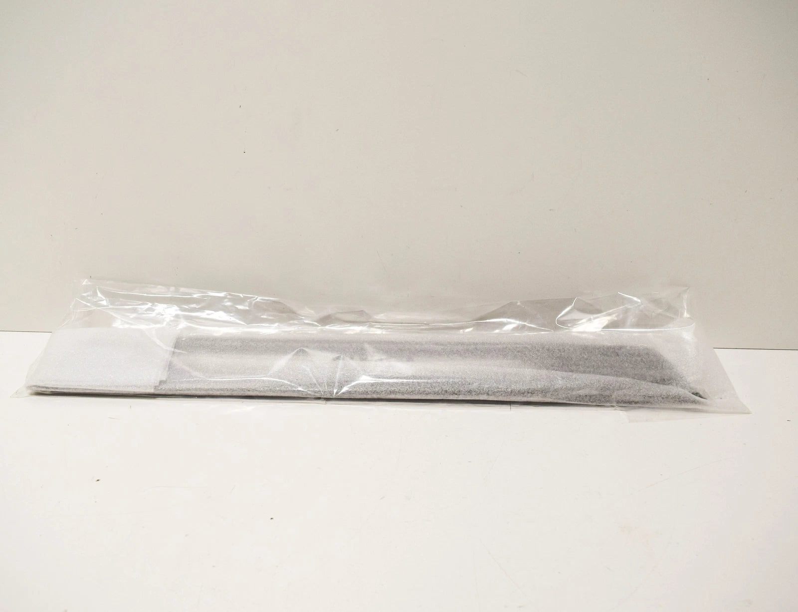 NEW BMW 5 F10 FRONT RIGHT DOOR SILL PLATE COVER 51477203602 7203602 ORIGINAL