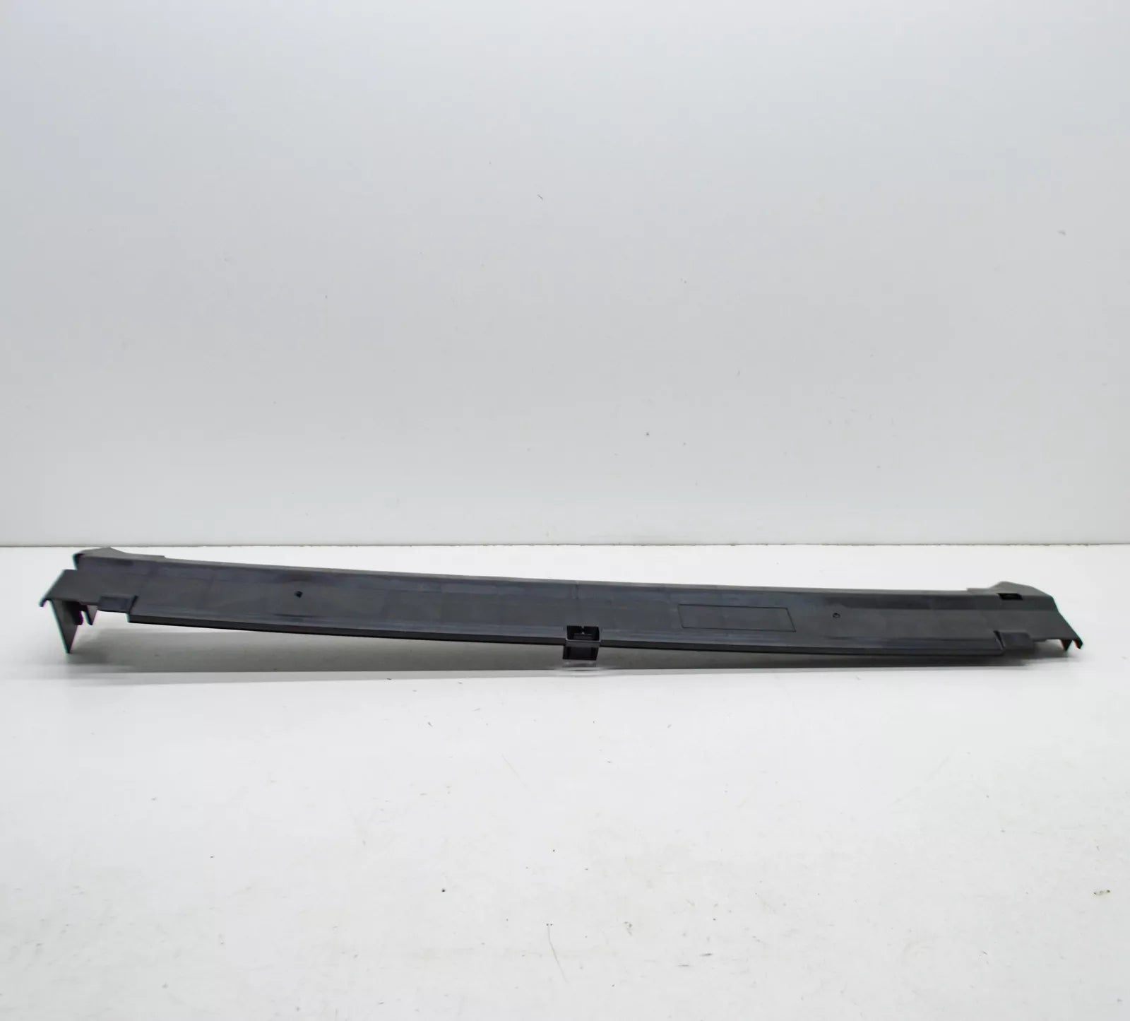 NEW BMW X5 G05 UPPER RADIATOR TOP COVER 17118655770 ORIGINAL