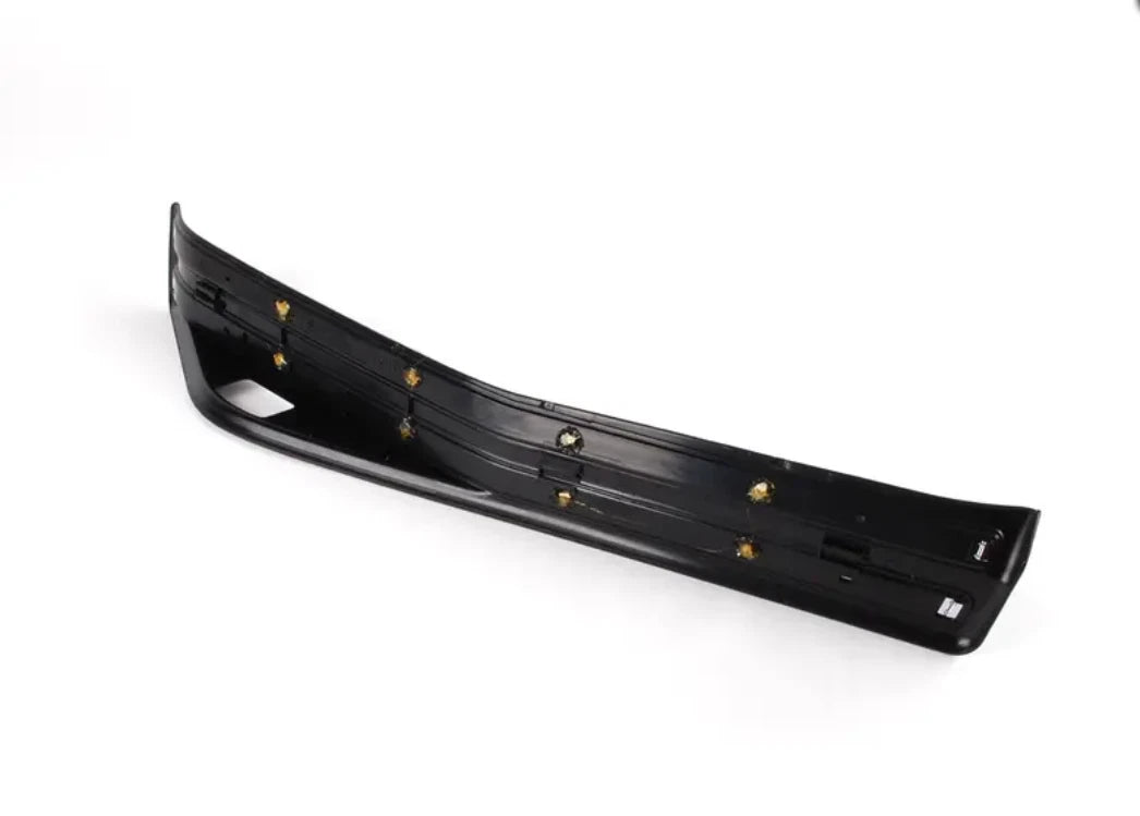 NEW BMW 3 E46 REAR LEFT DOOR SILL COVER 8233473 51478233473 ORIGINAL