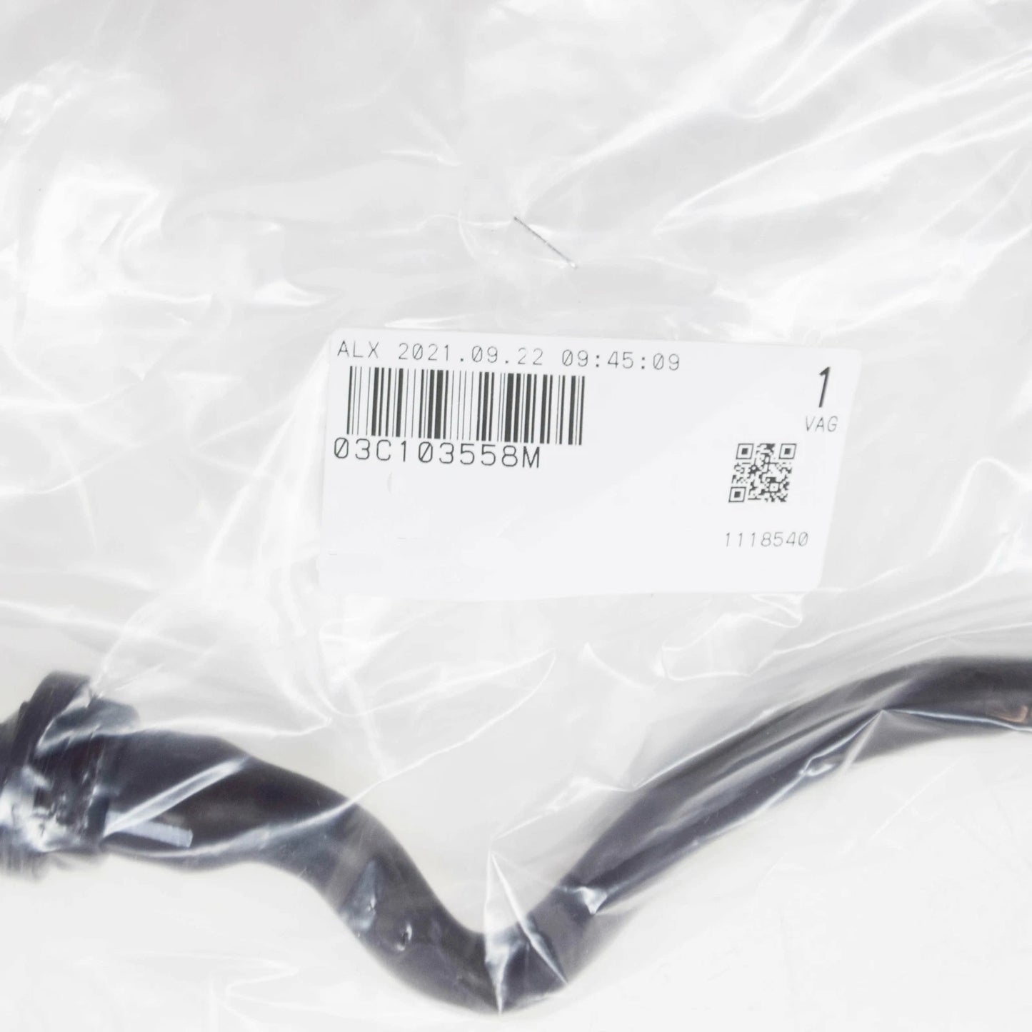 NEW AUDI A3 8P CYLINDER HEAD COVER VENT HOSE 03C103558M