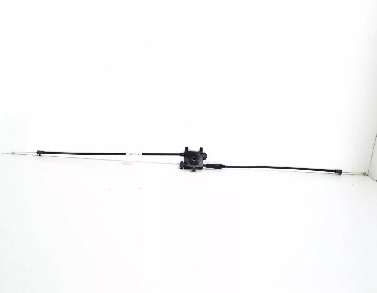 NEW AUDI Q7 4M FRONT BONNET HOOD LID LOCK CABLE 4M0823531B