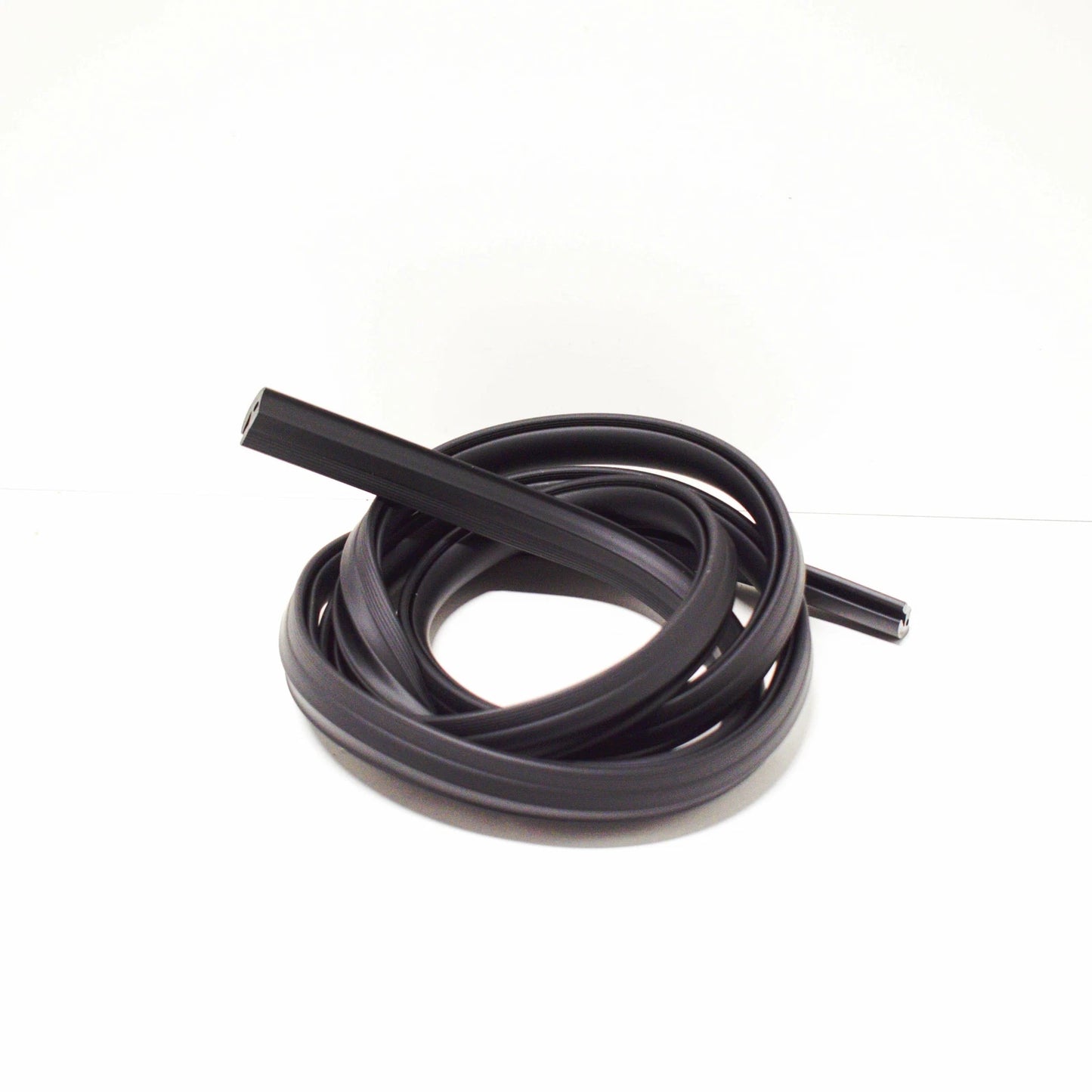 NEW MERCEDES BENZ G W463 REAR FENDER WIDENING SEAL A4638890998 ORIGINAL