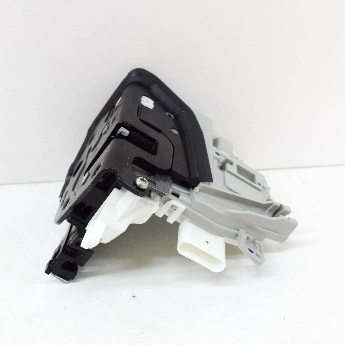 NEW AUDI A4 B8 FRONT LEFT DOOR LOCK RHD 8J2837015E ORIGINAL