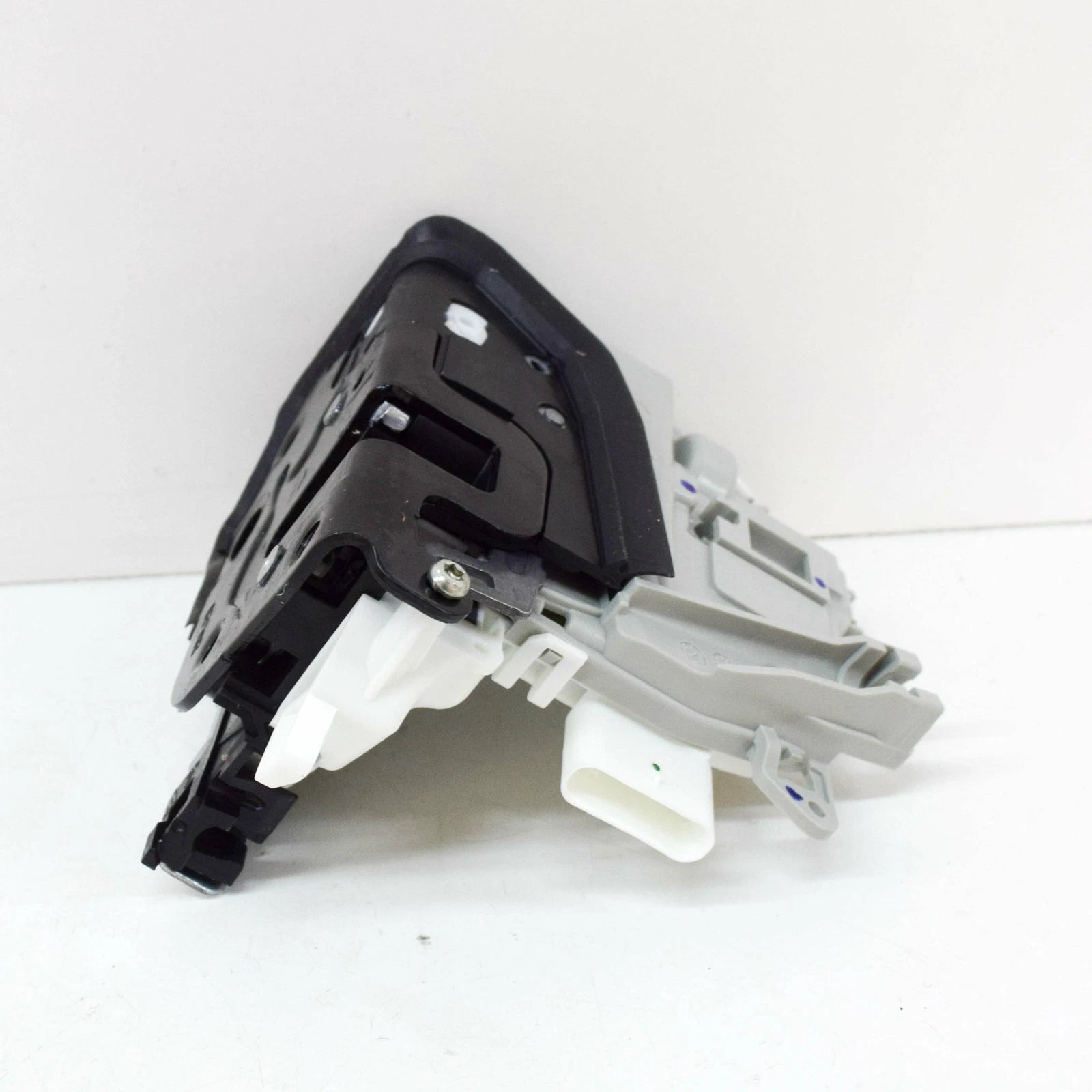 NEW AUDI A4 B8 FRONT LEFT DOOR LOCK RHD 8J2837015E ORIGINAL