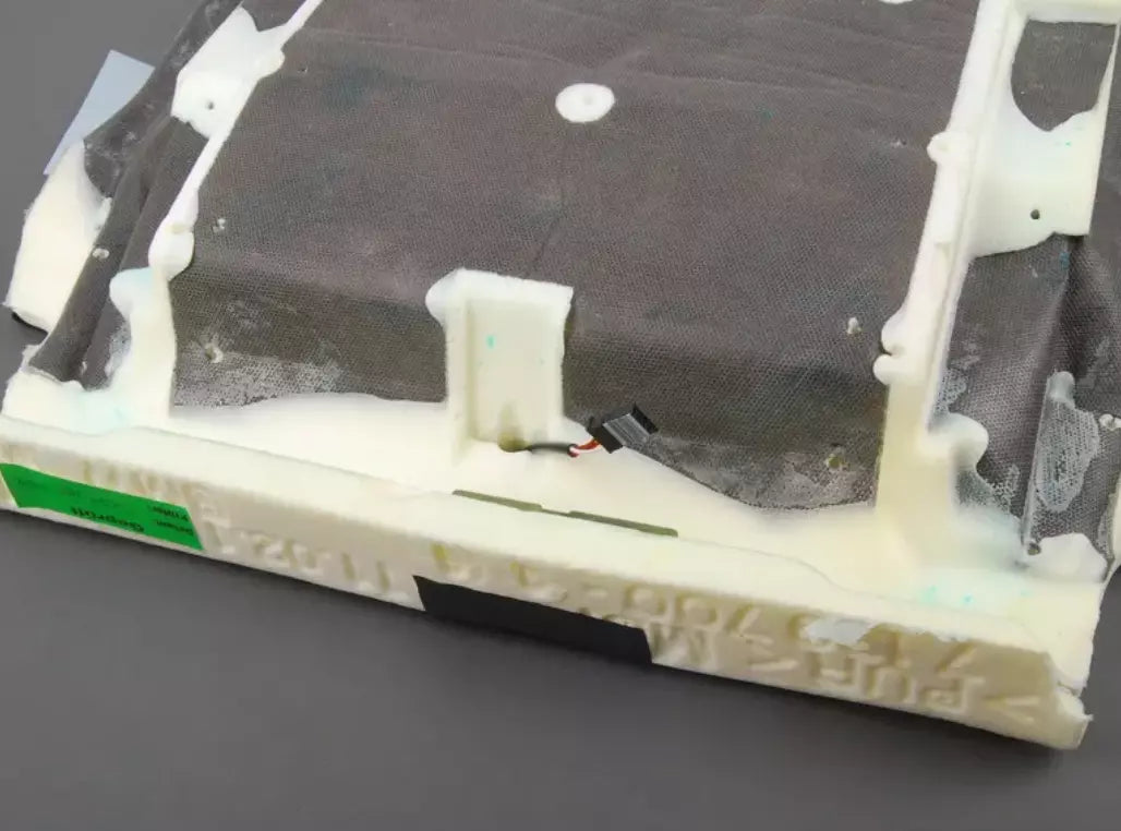 NEW BMW 3 E90 FRONT RIGHT SEAT BOTTOM FOAM 52107244128 7244128 ORIGINAL