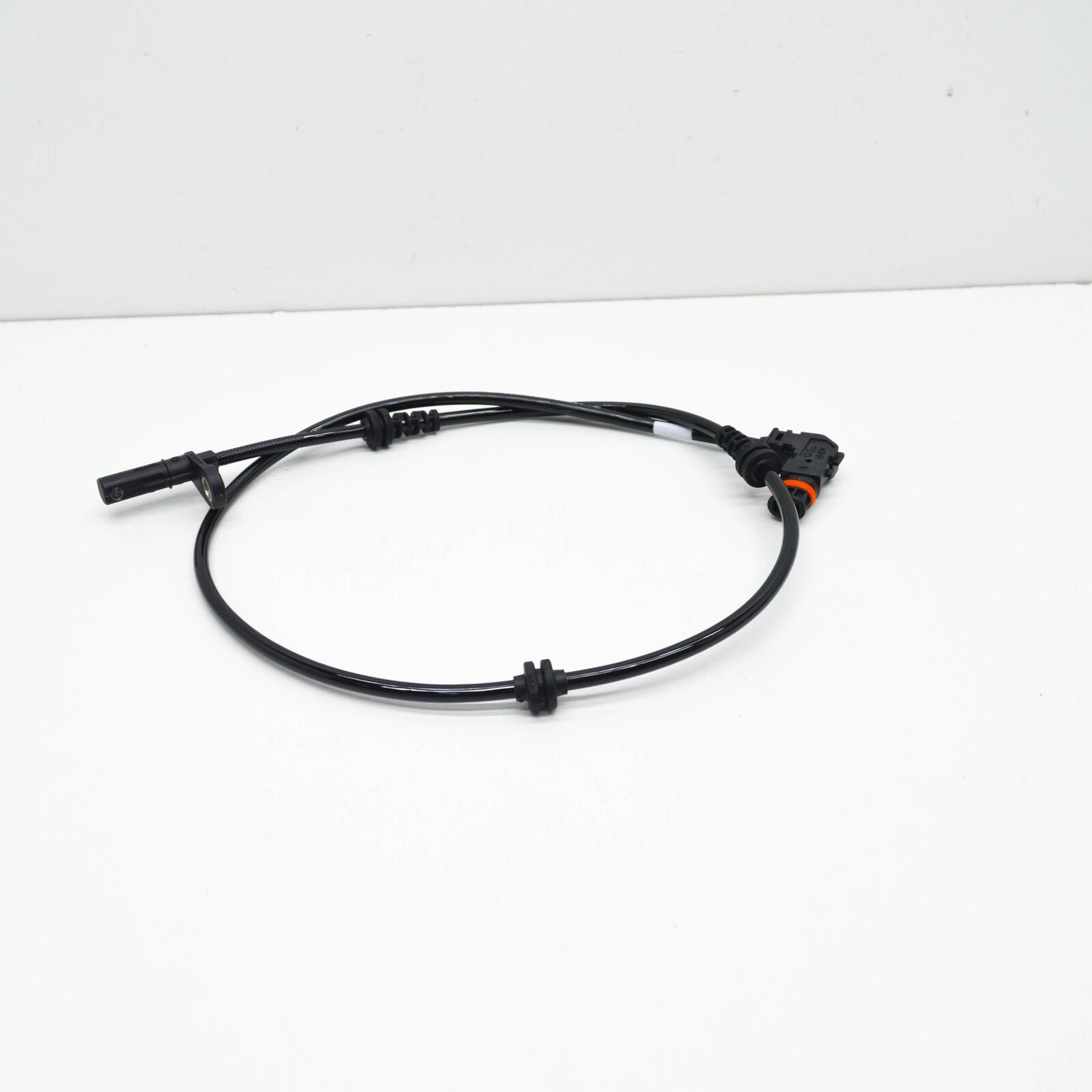 NEW MERCEDES-BENZ SL R231 ABS WHEEL SPEED SENSOR FRONT A2319053101 ORIGINAL