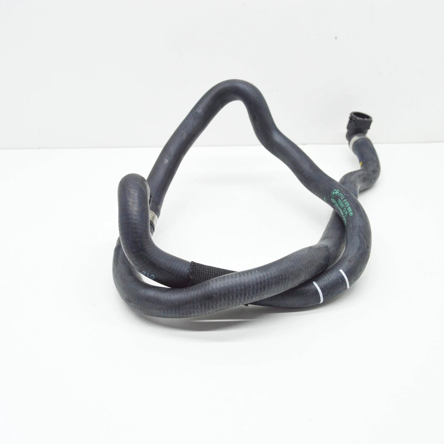 NEW BMW 5 G30 ENGINE COOLANT RADIATOR HOSE PIPE 8670995 17128670995 ORIGINAL
