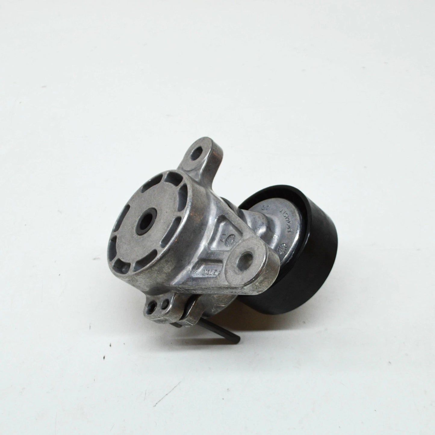NEW VOLKSWAGEN PASSAT B8 ENGINE V-RIBBED BELT TENSIONER 04L903315G