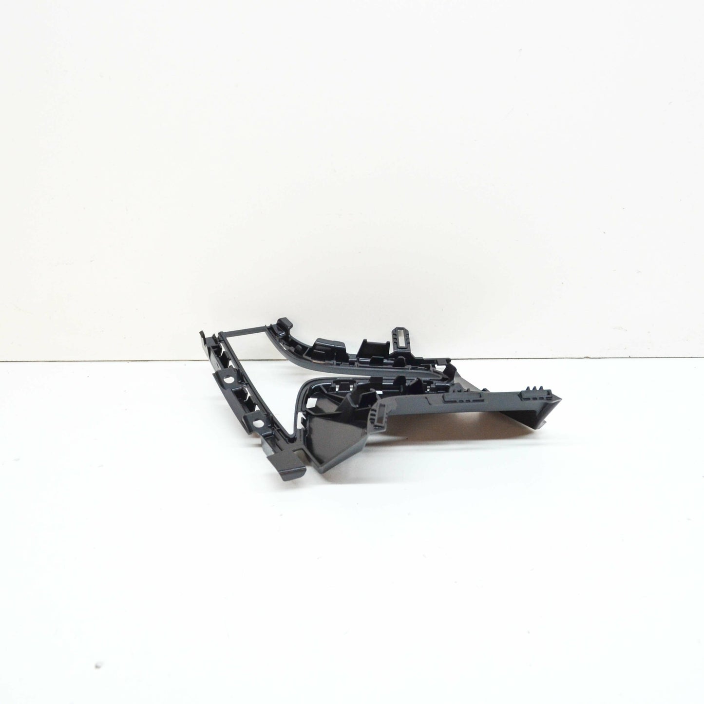 NEW AUDI A6 C8 FRONT BUMPER RIGHT LOWER GRILLE BRACKET 4K08076989B9 ORIGINAL