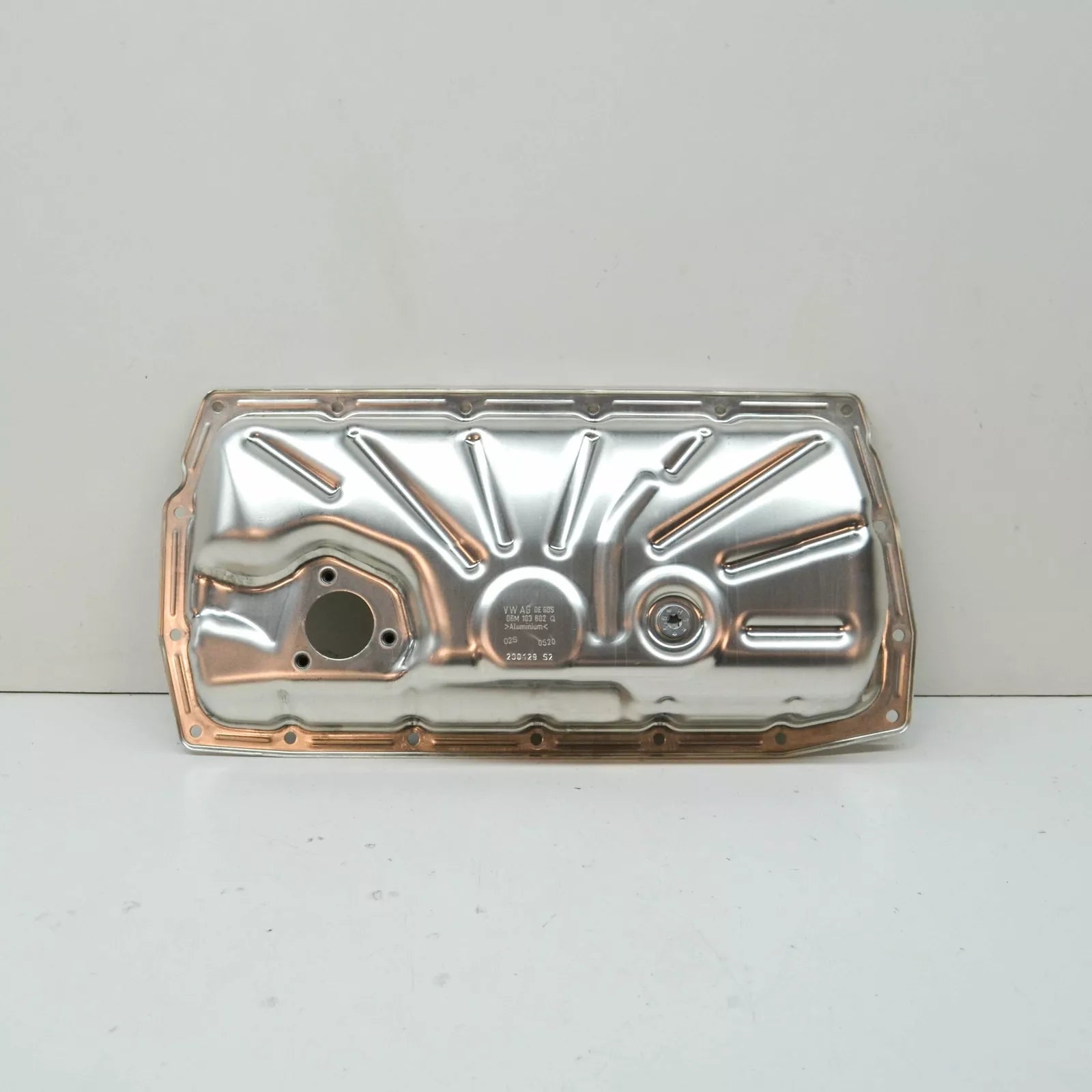 NEW AUDI A4 B9 ENGINE OIL PAN LOWER 06M103602Q