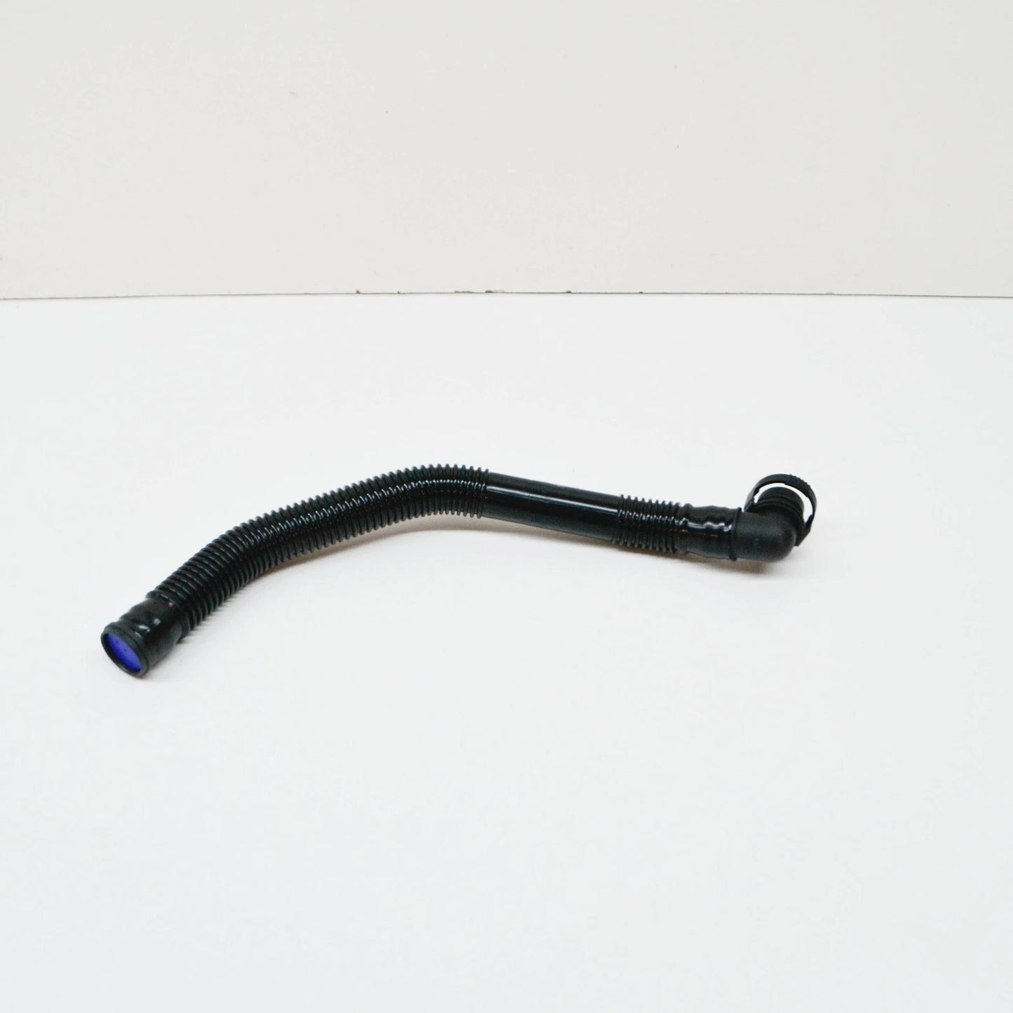 NEW AUDI A3 8P AIR FILTER HOUSING AIR BOX WATER DRAIN PIPE 1K0129637D ORIGINAL