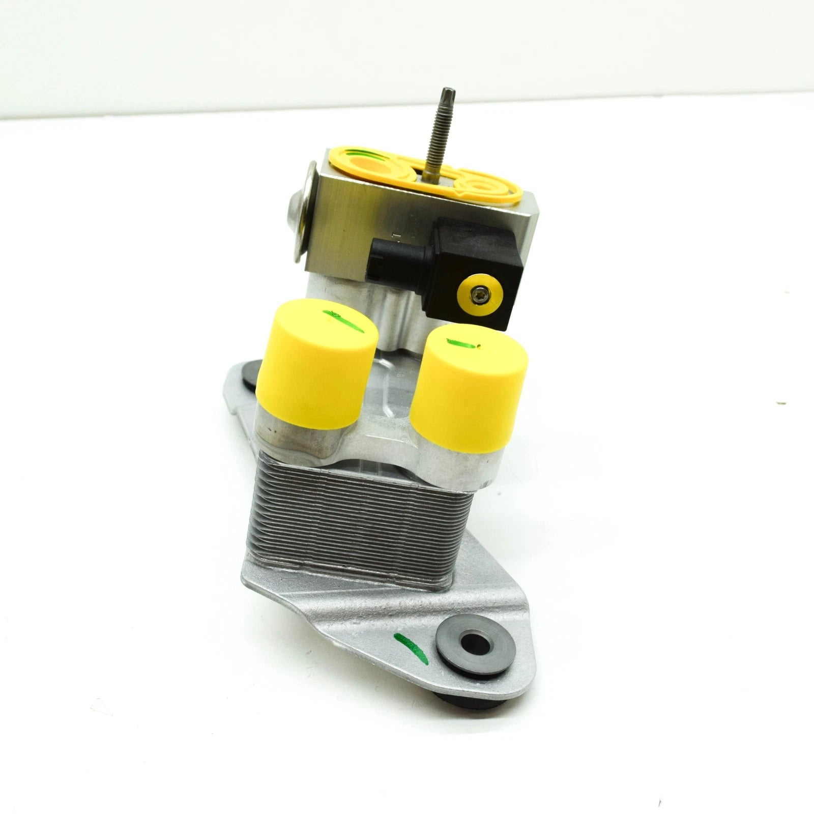 NEW MERCEDES-BENZ A W177 OIL COOLER A1778302200