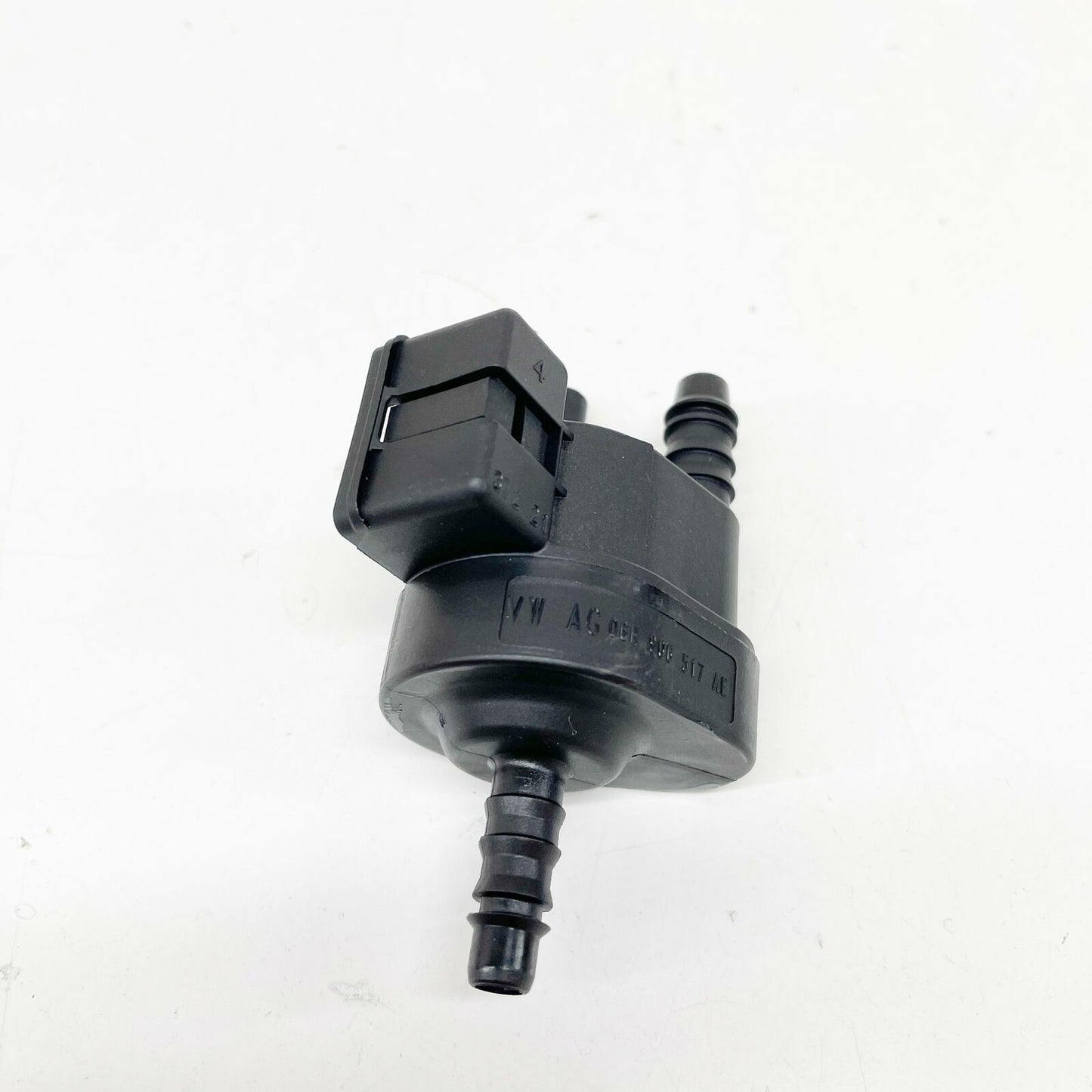 NEW AUDI Q2 CANISTER PURGE VALVE 06H906517AE ORIGINAL
