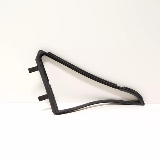 NEW BMW 1502 RIGHT VENT WINDOW GASKET 51321815012 1815012 ORIGINAL